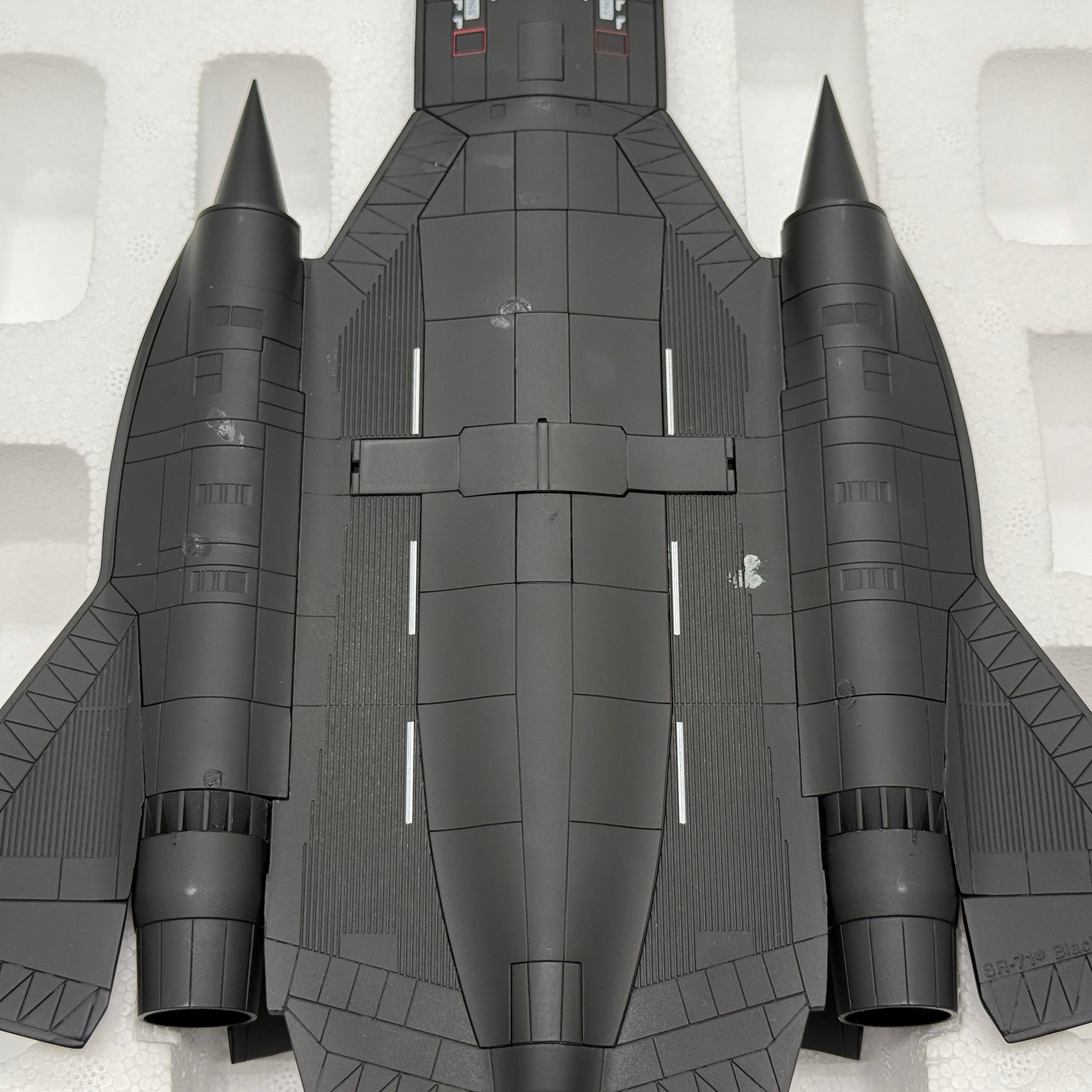 Century Wings CW001634 1:72 Lockheed SR-71A Blackbird 61-7971 USAF 9th RW Det.2 Edwards AFB 1997