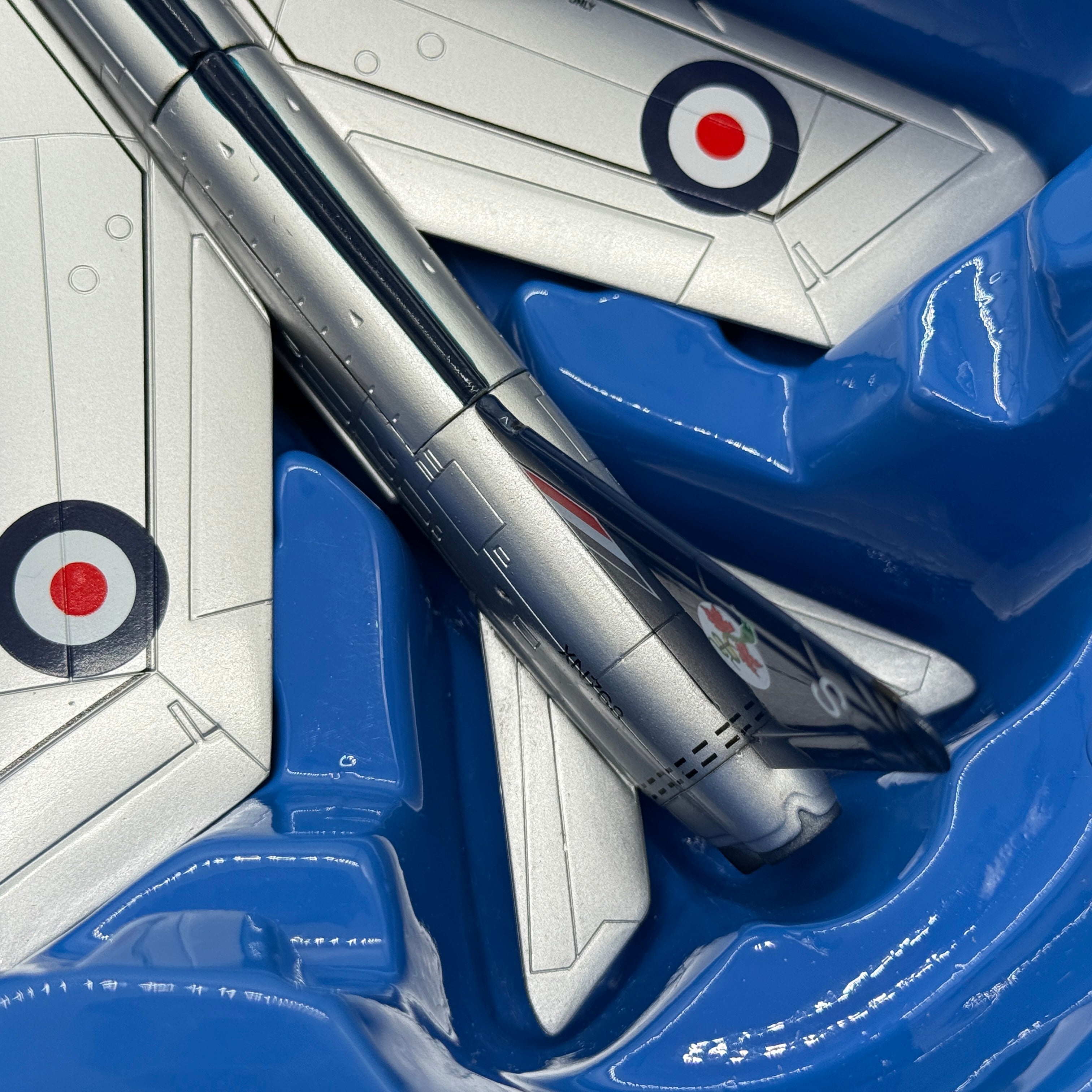 Corgi 49402 1:72 English Electric Lightning F.2 XN768 S RAF No.92 Sqn Aerobatic Display Team Farnborough 1964 *ISSUES*