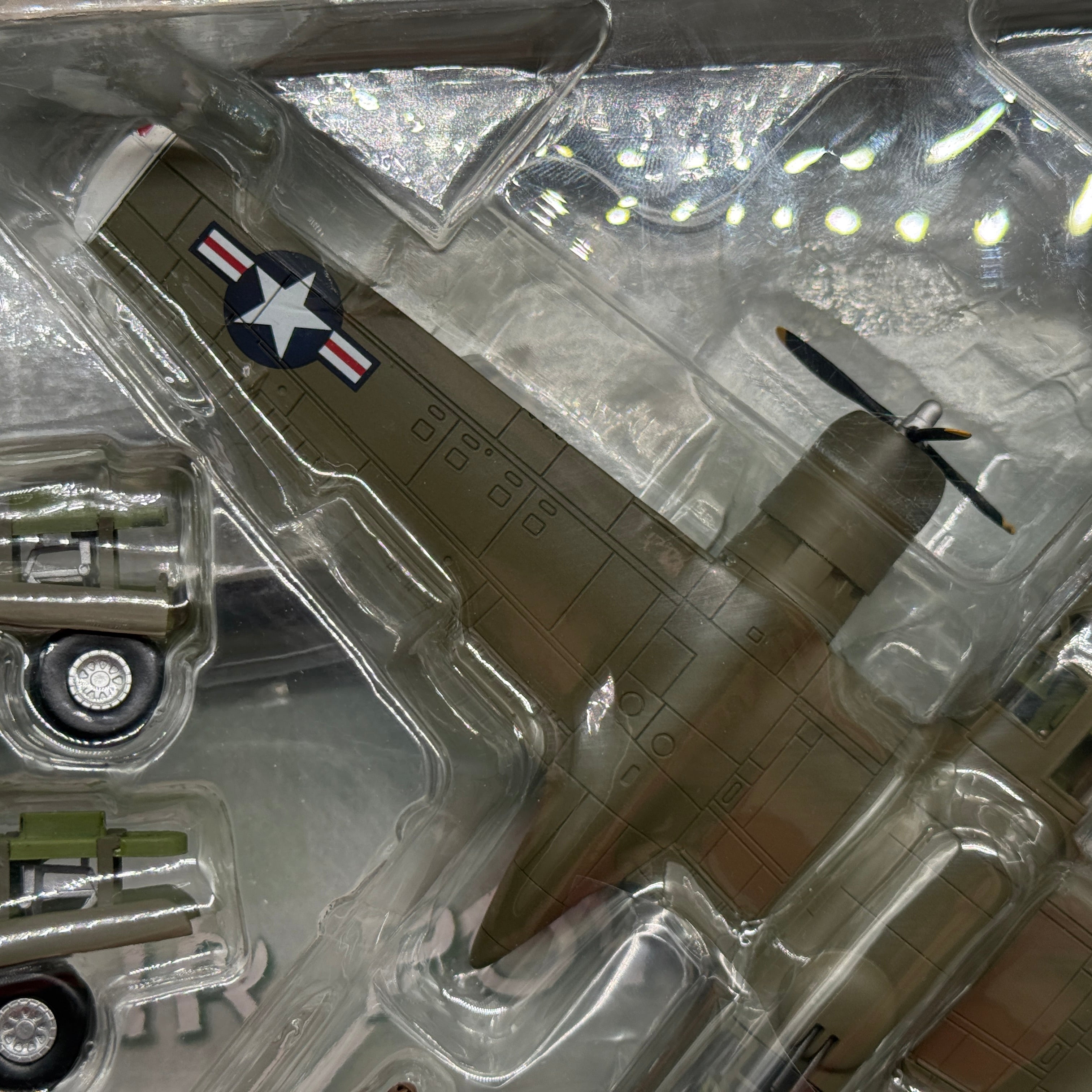 Hobby Master HA3203 1:72 Douglas B-26B Invader USAF 731st BS 3rd BG 44-34552 BC-J Brown Nose Iwakuni Japan 1951