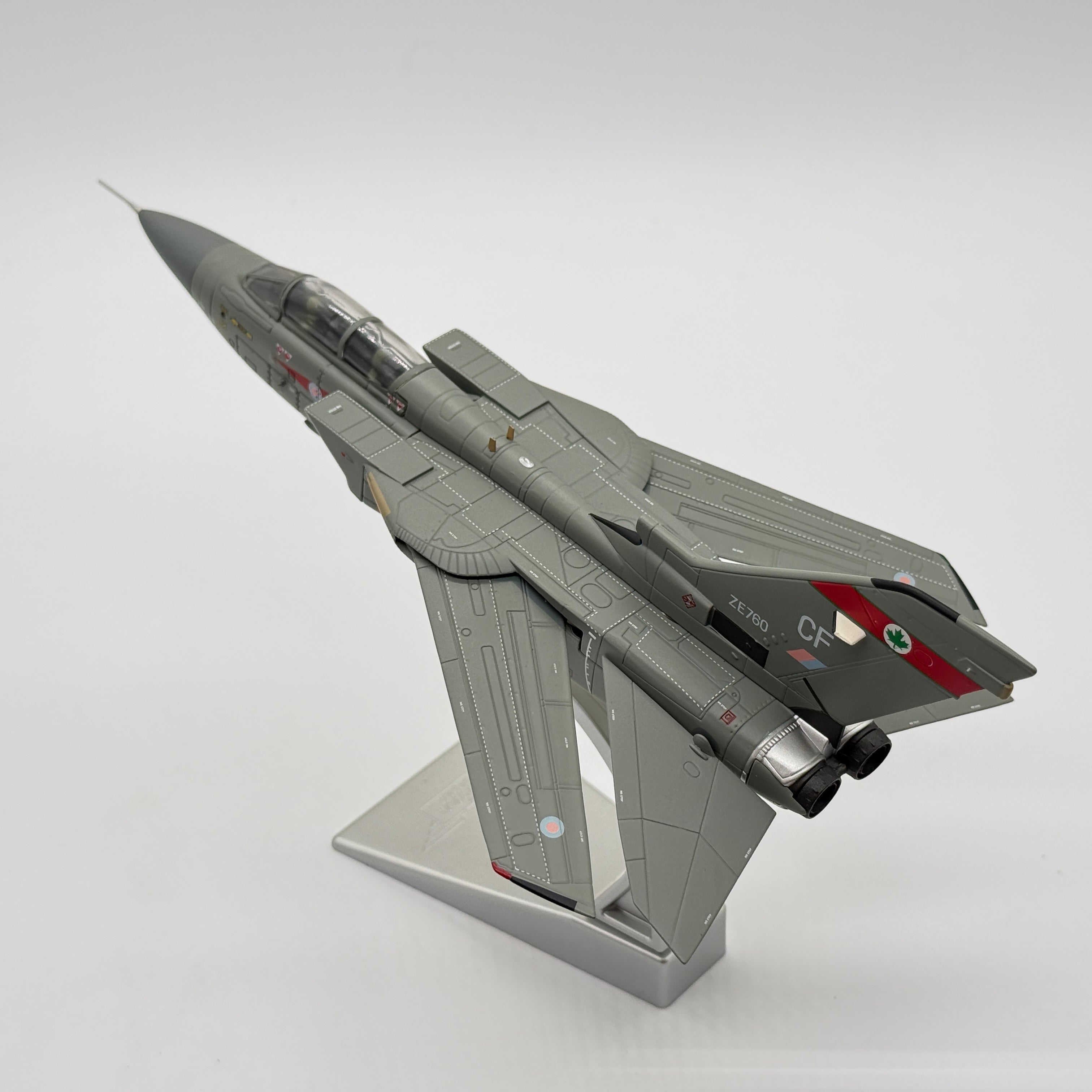 Corgi AA39803 1:72 Panavia Tornado F3 ADV ZE760 RAF No.5 Sqn RAF Coningsby 1991