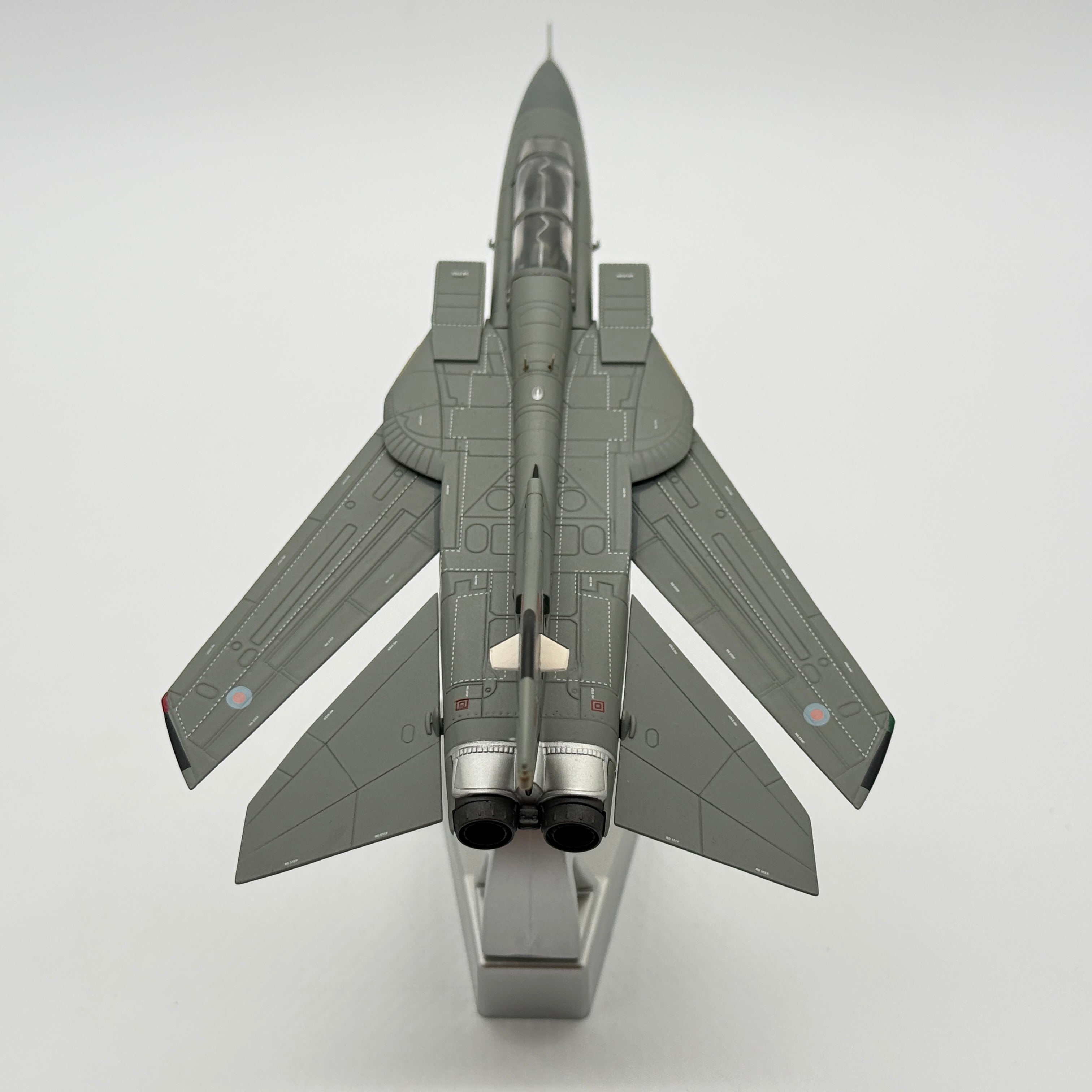 Corgi AA39803 1:72 Panavia Tornado F3 ADV ZE760 RAF No.5 Sqn RAF Coningsby 1991