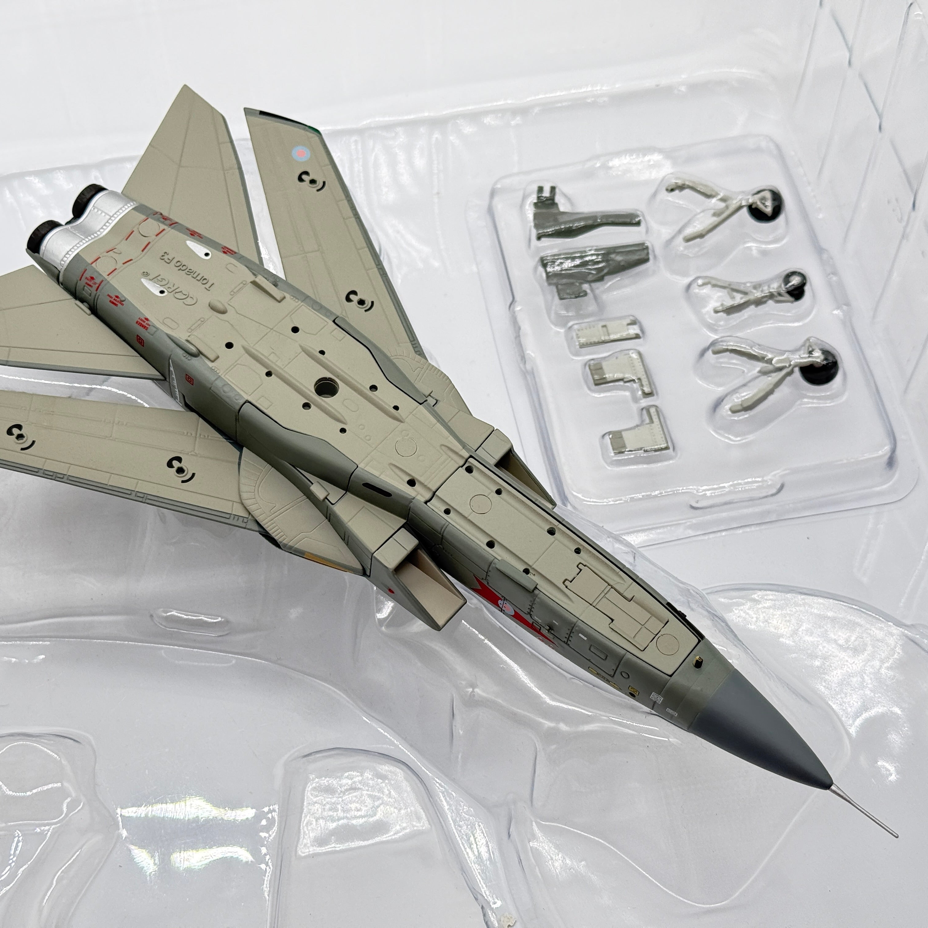 Corgi AA39803 1:72 Panavia Tornado F3 ADV ZE760 RAF No.5 Sqn RAF Coningsby 1991