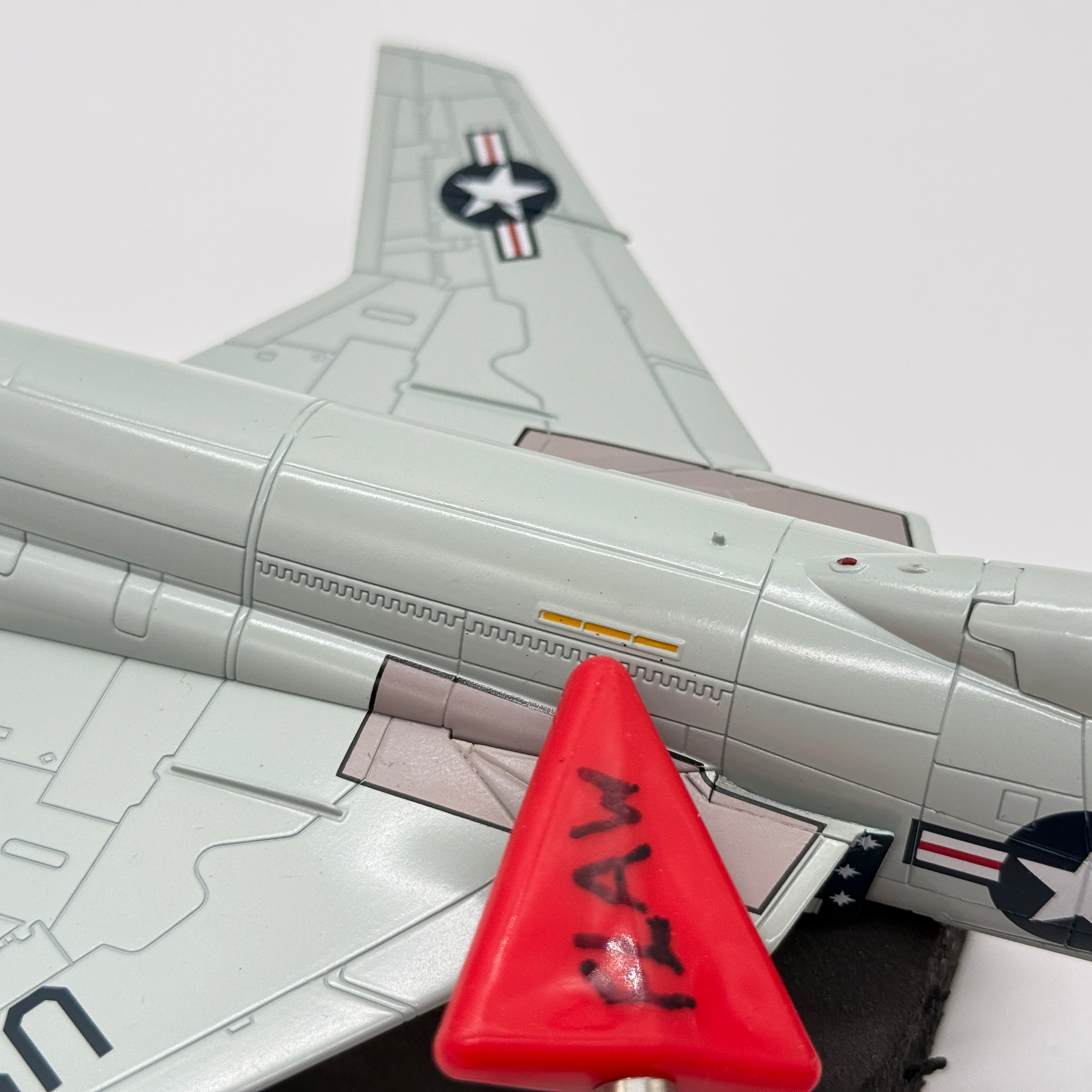 Hobby Master HA3706 1:72 McDonnell F-101B Voodoo USAF 148th FG Minnesota ANG 58-0275 Duluth 1970s