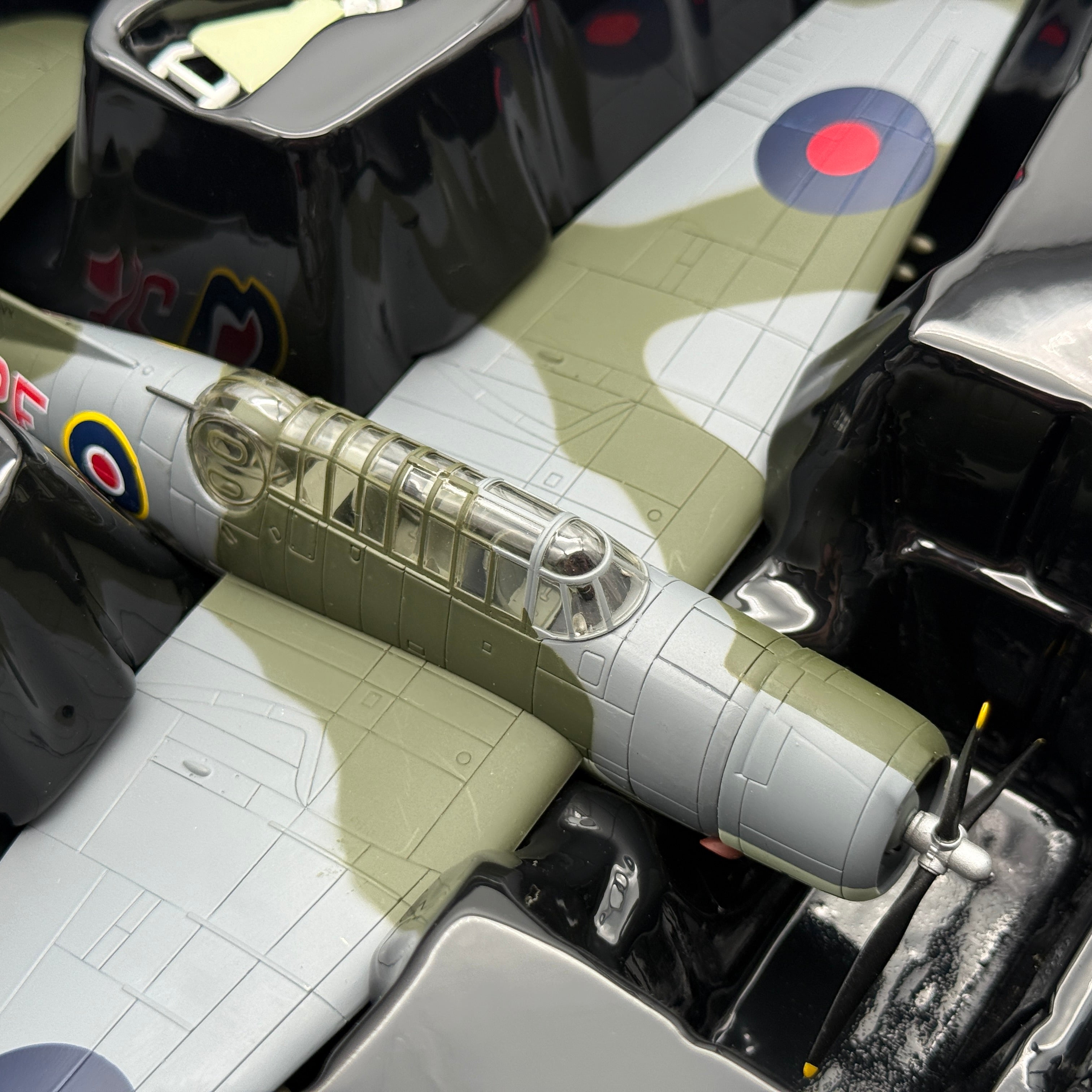 Corgi PR99415 1:72 Grumman Avenger Mk I JZ159 2F 852 NAS FAA HMS Nabob 1944