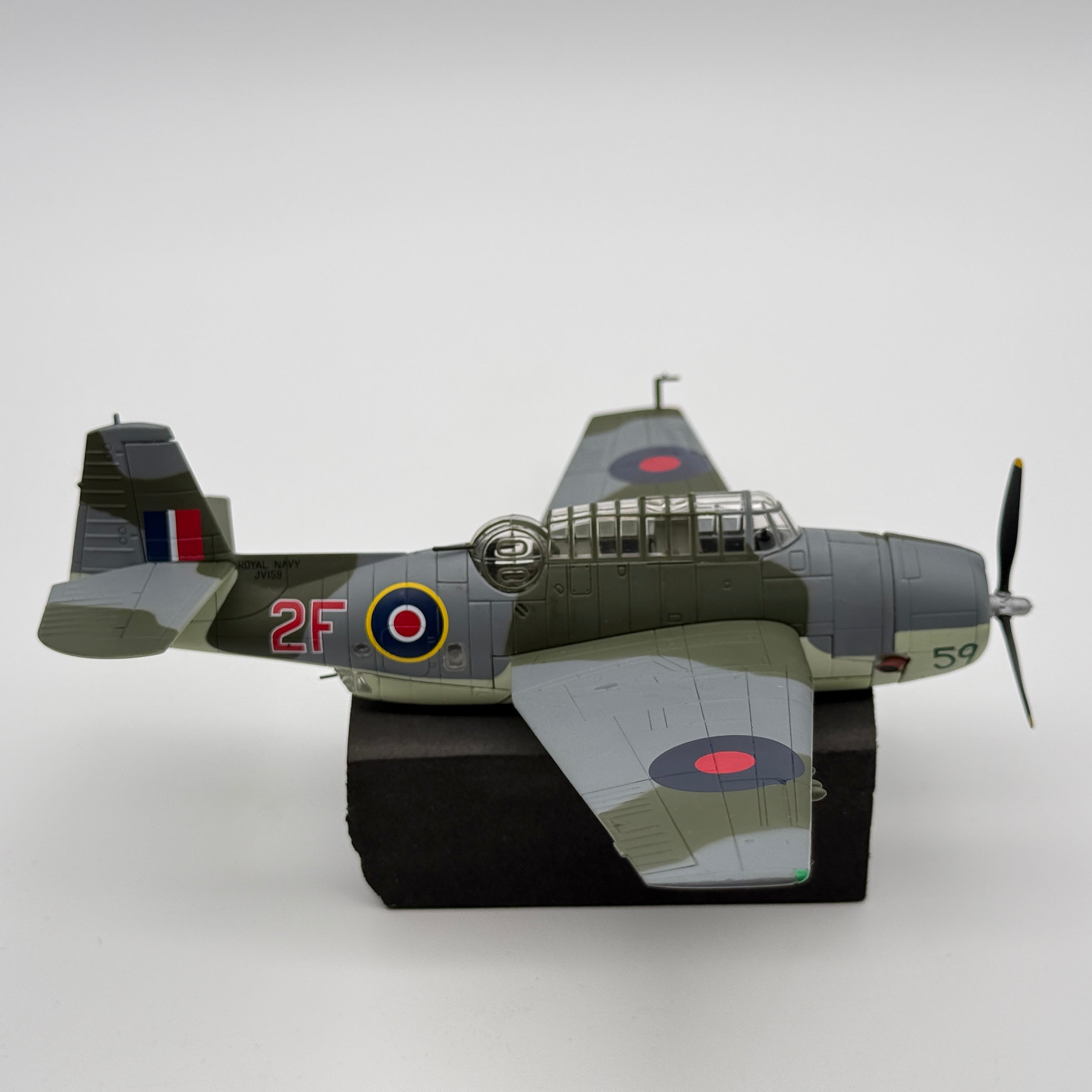 Corgi PR99415 1:72 Grumman Avenger Mk I JZ159 2F 852 NAS FAA HMS Nabob 1944