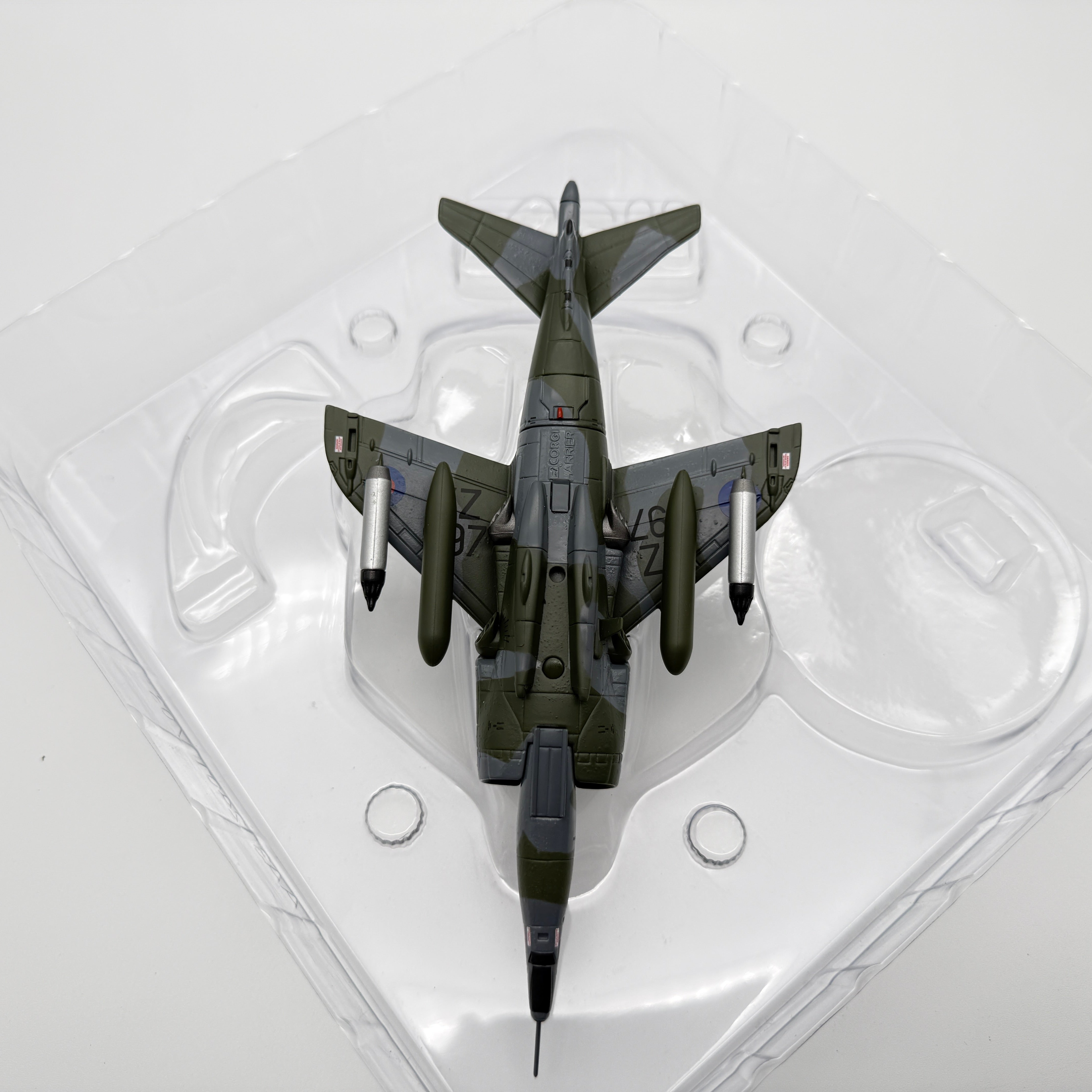 Corgi AA32401 1:72 BAe Harrier GR.3 XZ997 32 RAF No.1(F) Squadron Falklands 1982
