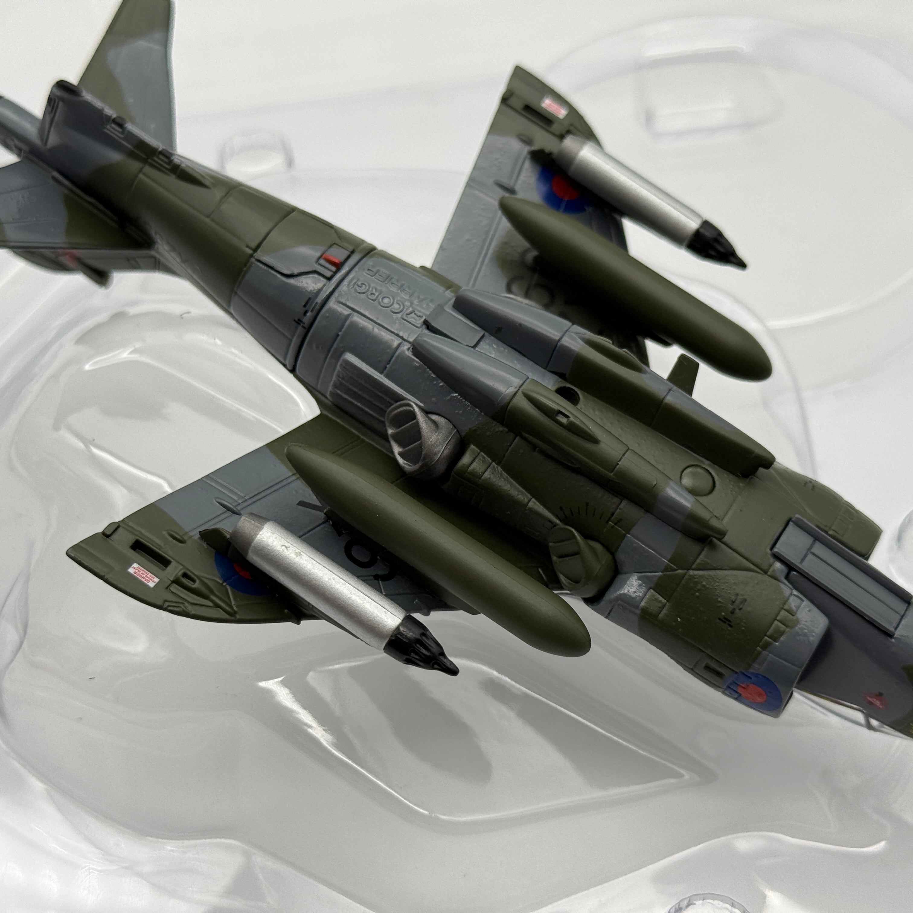 Corgi AA32401 1:72 BAe Harrier GR.3 XZ997 32 RAF No.1(F) Squadron Falklands 1982