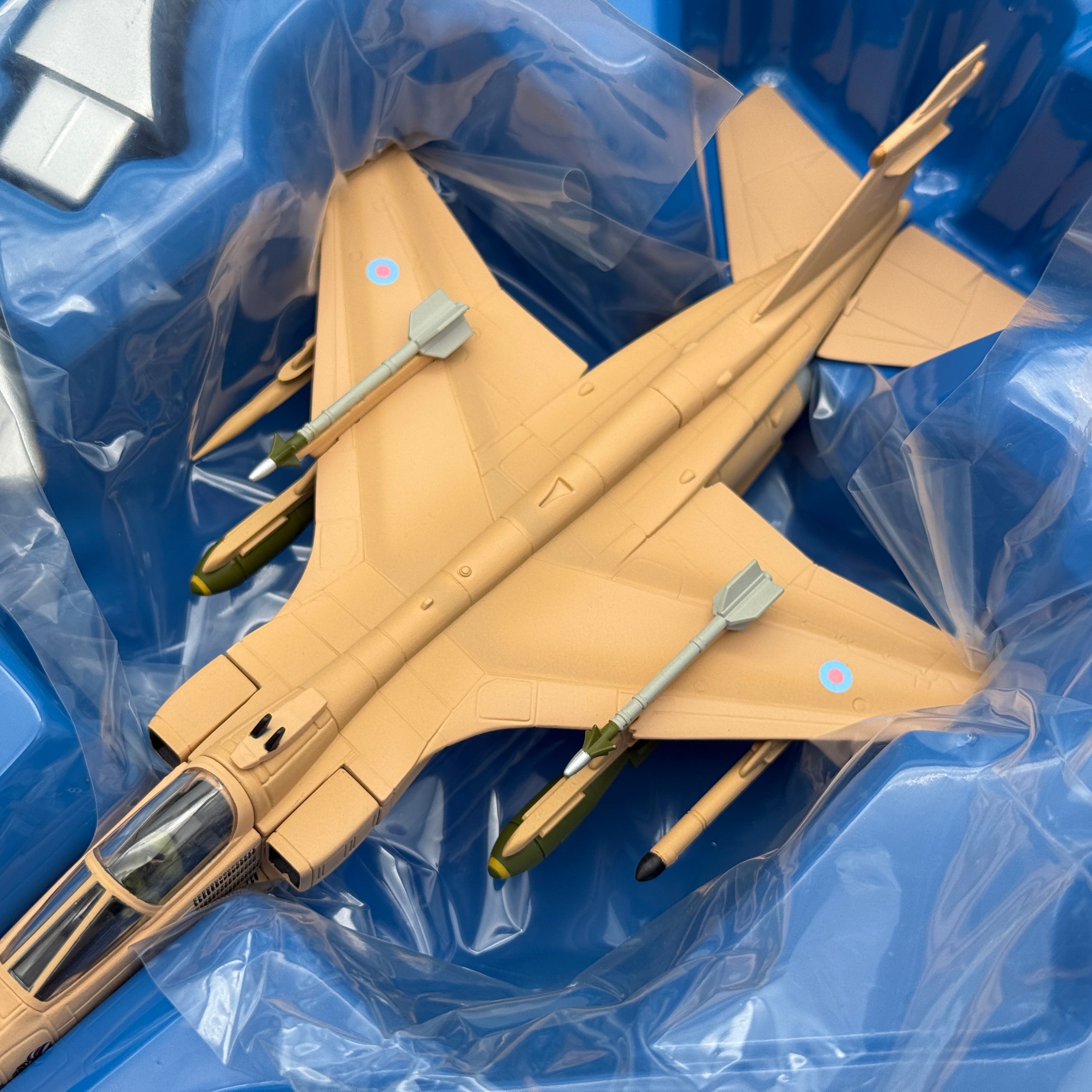 Corgi AA35402 1:72 SEPECAT Jaguar GR.Mk 1 XZ364 Sandman No.54 Sqn RAF Muharraq Operation Granby 1991