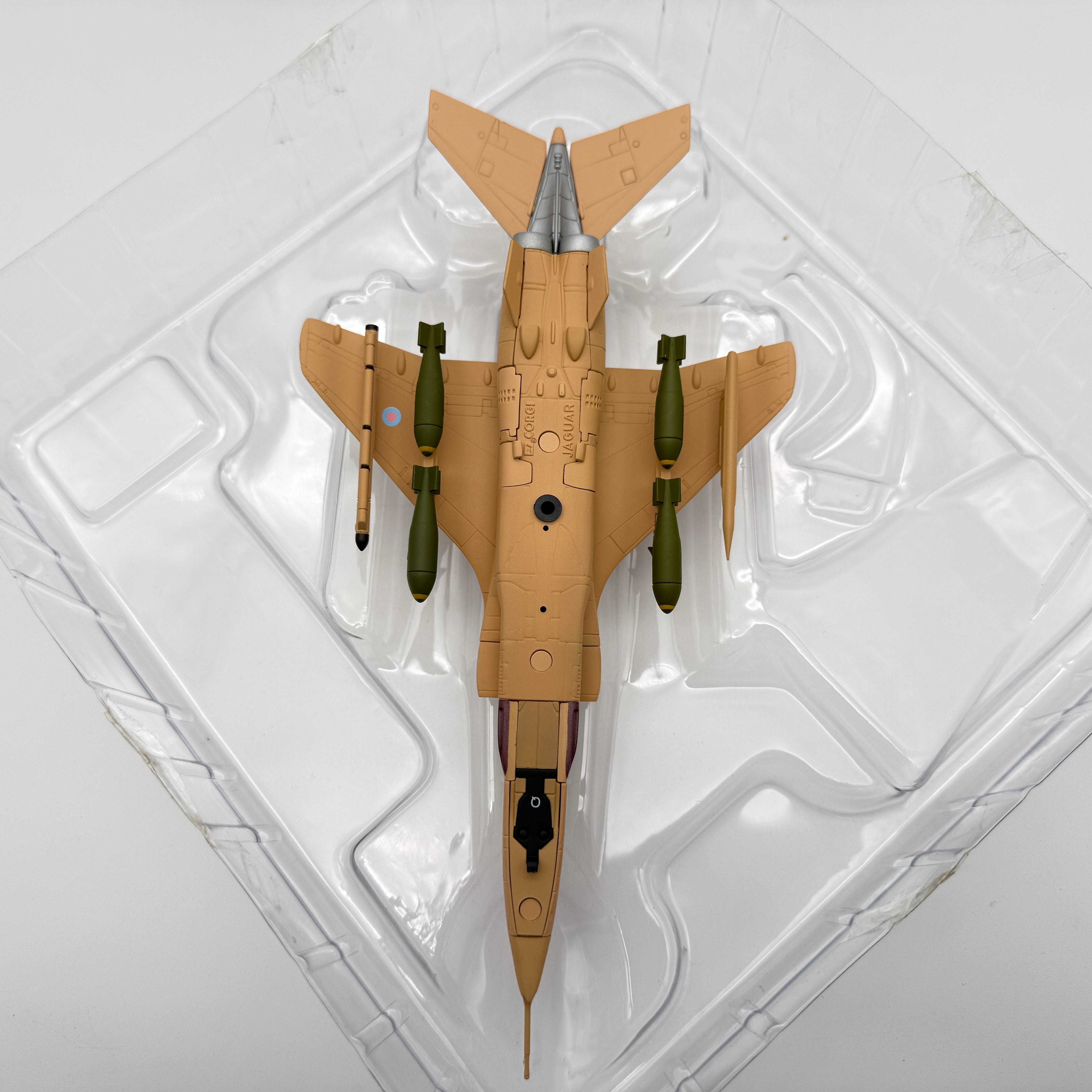 Corgi AA35402 1:72 SEPECAT Jaguar GR.Mk 1 XZ364 Sandman No.54 Sqn RAF Muharraq Operation Granby 1991