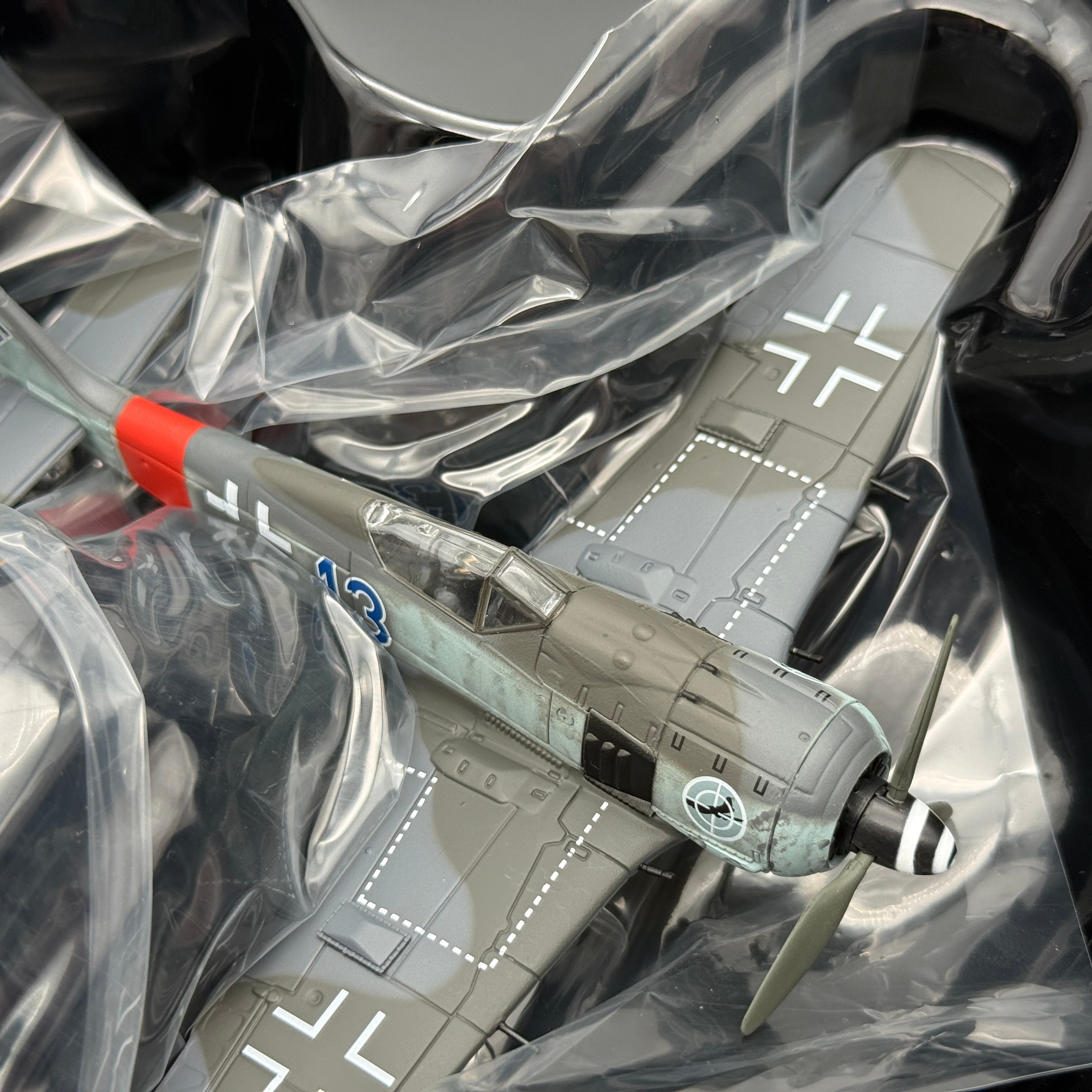 Corgi AA34314 1:72 Focke-Wulf Fw 190A-8 Blue 13 Walther Dahl JG 300 Jüterbog Germany November 1944