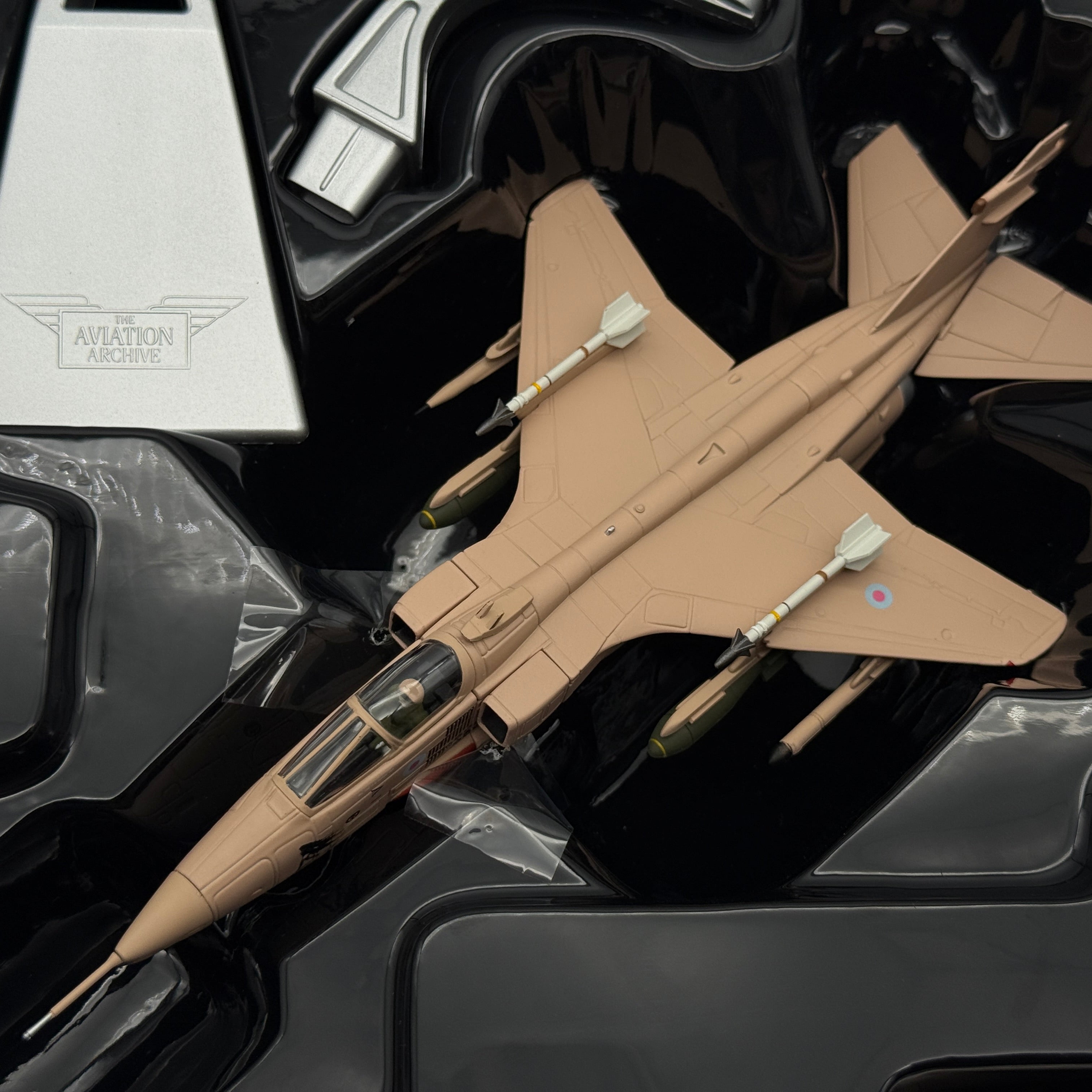 Corgi AA35414 1:72 SEPECAT Jaguar GR.1A XZ356 Mary Rose 1991