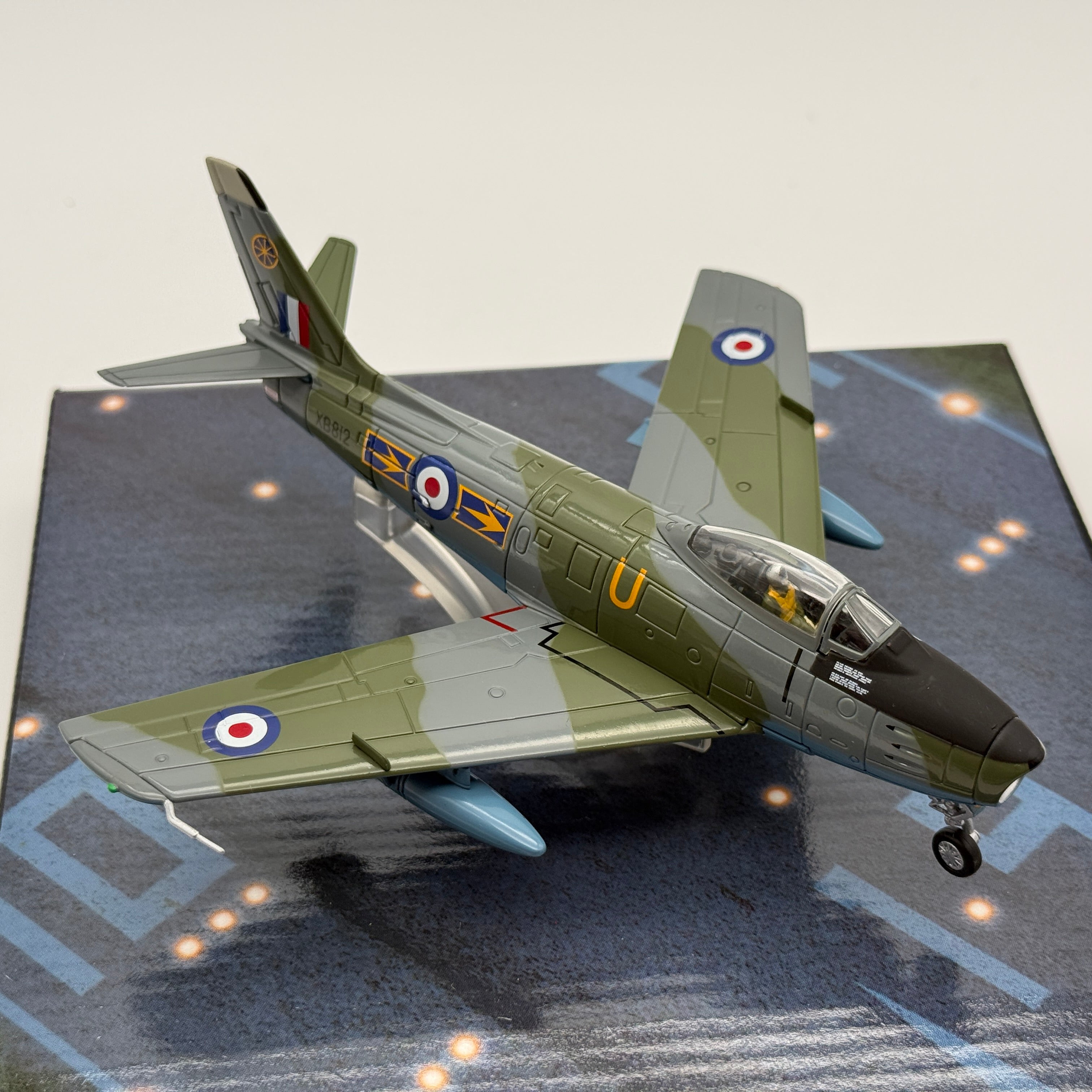 Corgi AA35805 1:72 Canadair Sabre Mk.4 XB812 RAF No.93 Sqn Jever 1954