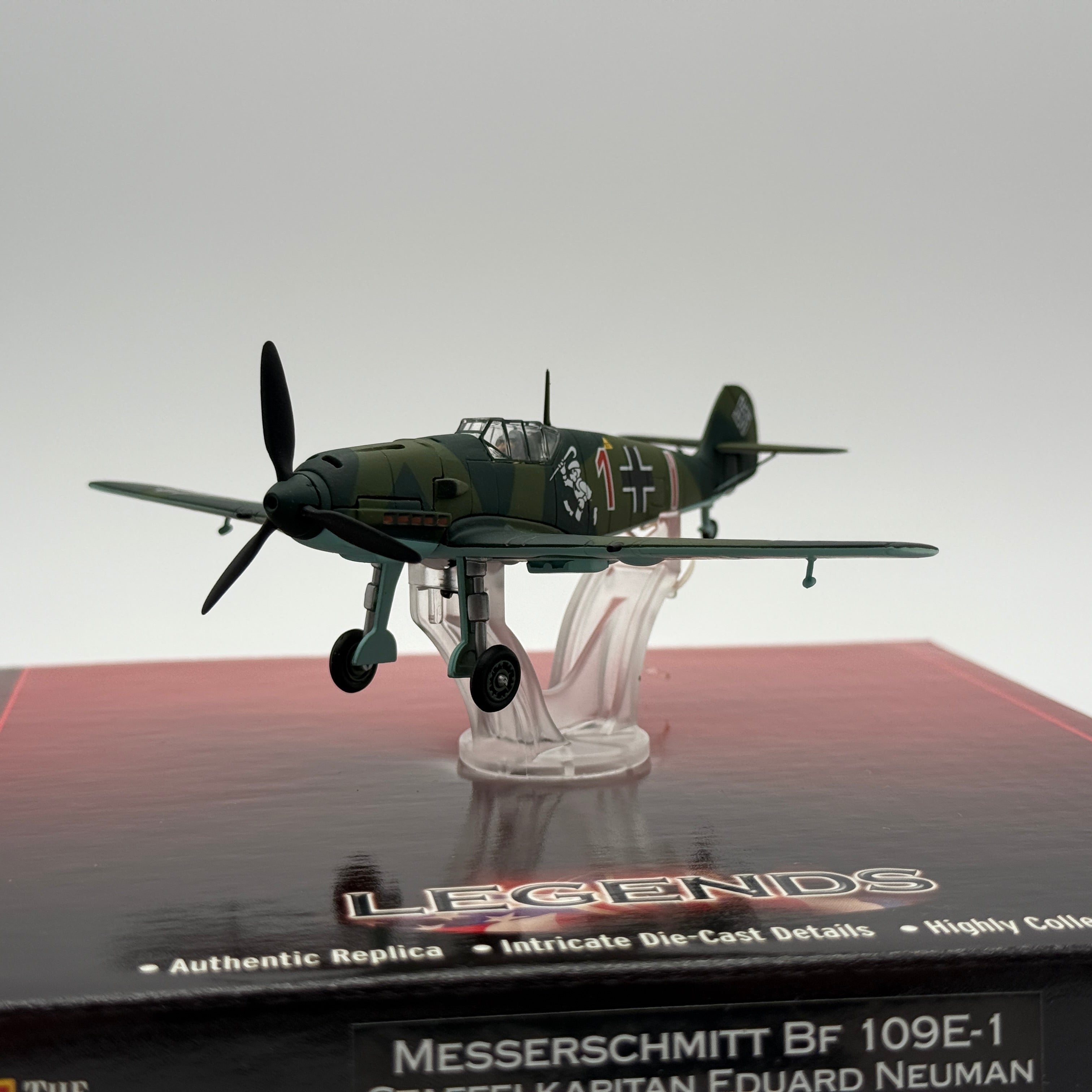 Corgi AA32104 1:72 Messerschmitt Bf 109E-1 Eduard Neumann JG 26 1939