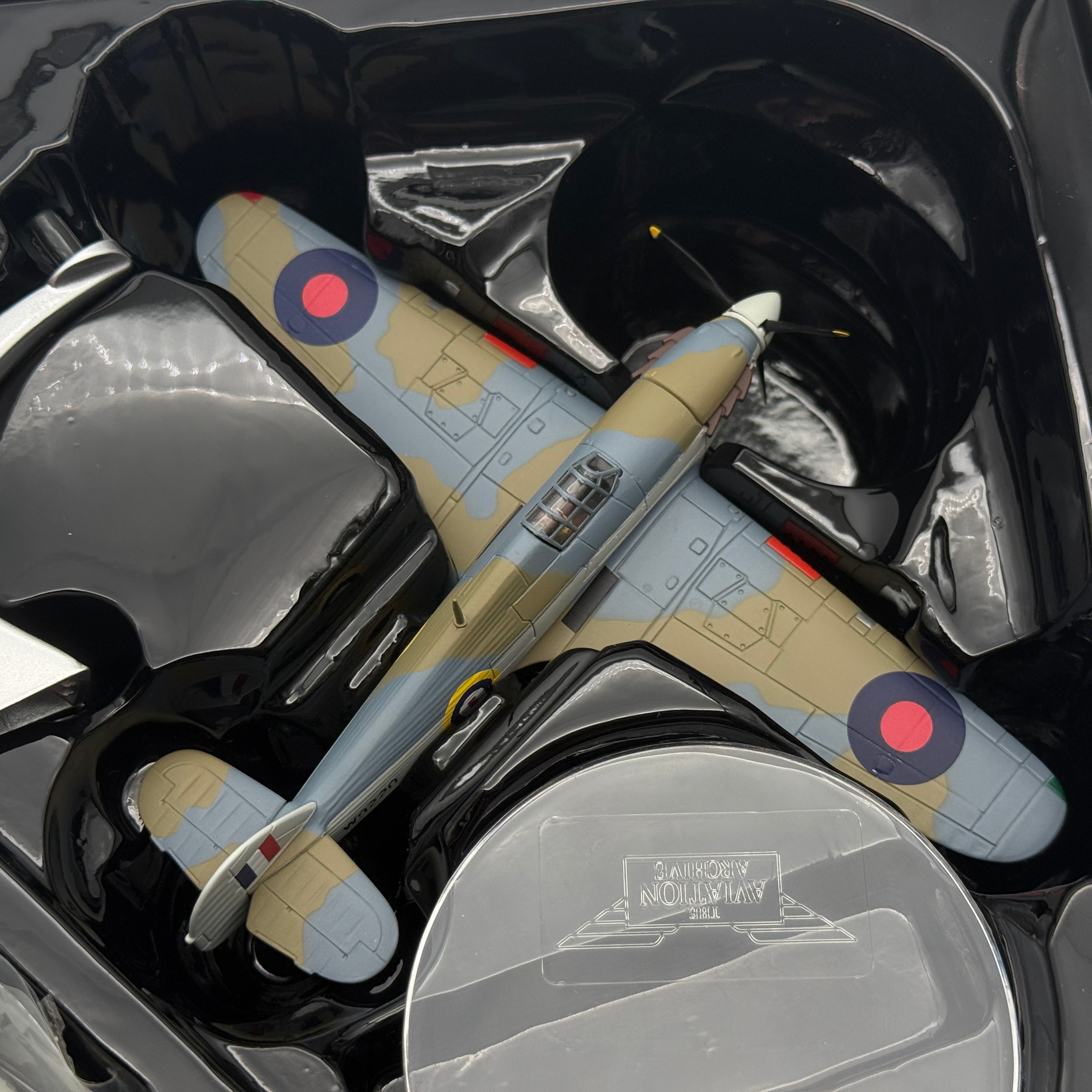 Corgi AA32017 1:72 Sea Hurricane Mk.IB W9220 Dickie Cork 880 NAS 1941