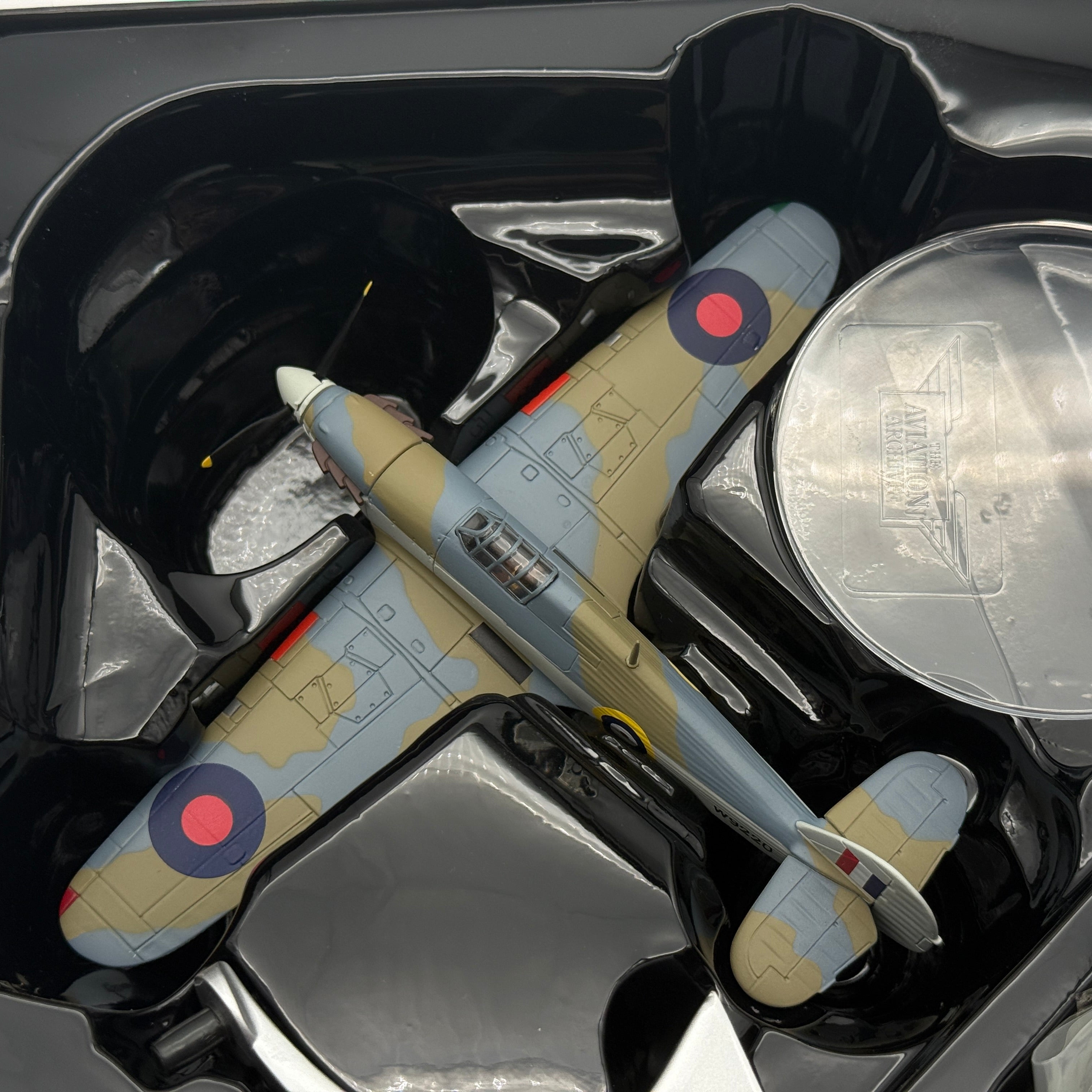 Corgi AA32017 1:72 Sea Hurricane Mk.IB W9220 Dickie Cork 880 NAS 1941