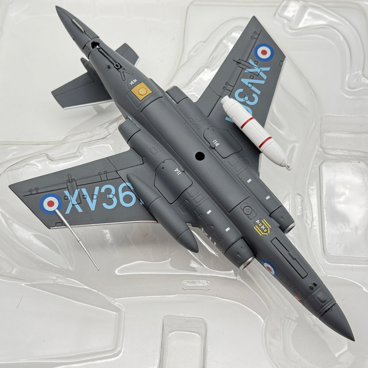 Corgi AA34111 1:72 Blackburn Buccaneer S.2 XV361 800 NAS HMS Eagle 1971