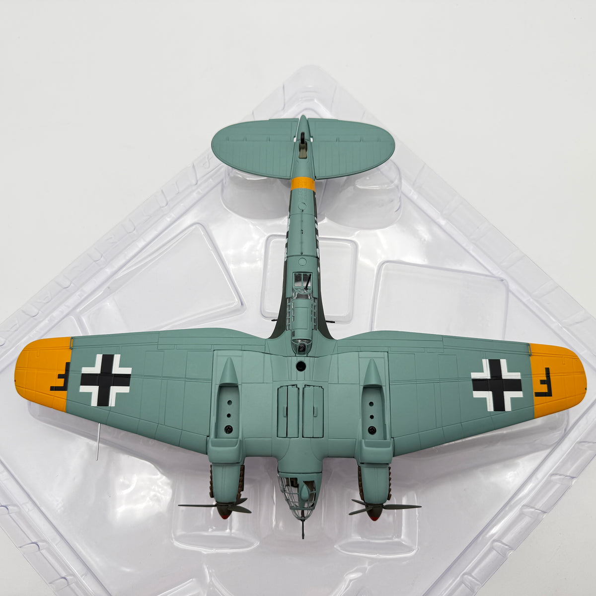 Corgi AA33718 1:72 Heinkel He 111H-6 A1+FN Lt Erich Horn 5./KG53 1942 *ISSUES*