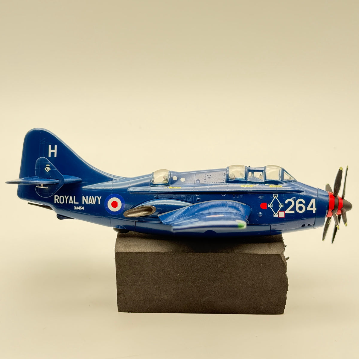 Sky Guardians SGE-72-002-003 1:72 Fairey Gannet XA454 264H 849 Sqn *ISSUES*