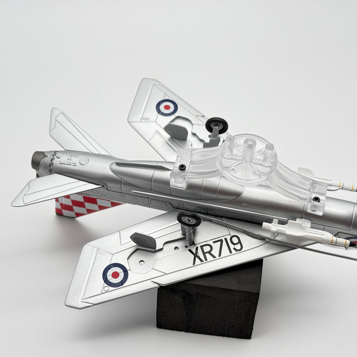 Corgi AA32308 1:72 English Electric Lightning F.3 XR719 56 Sqn RAF Wattisham