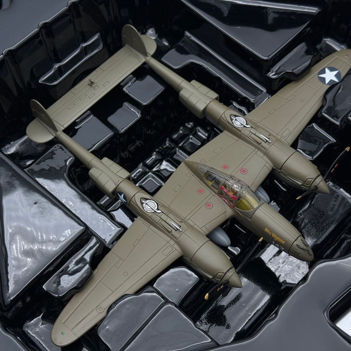 Corgi AA36615 1:72 P-38G Lightning Miss Virginia Operation Vengeance 1943 USAAF