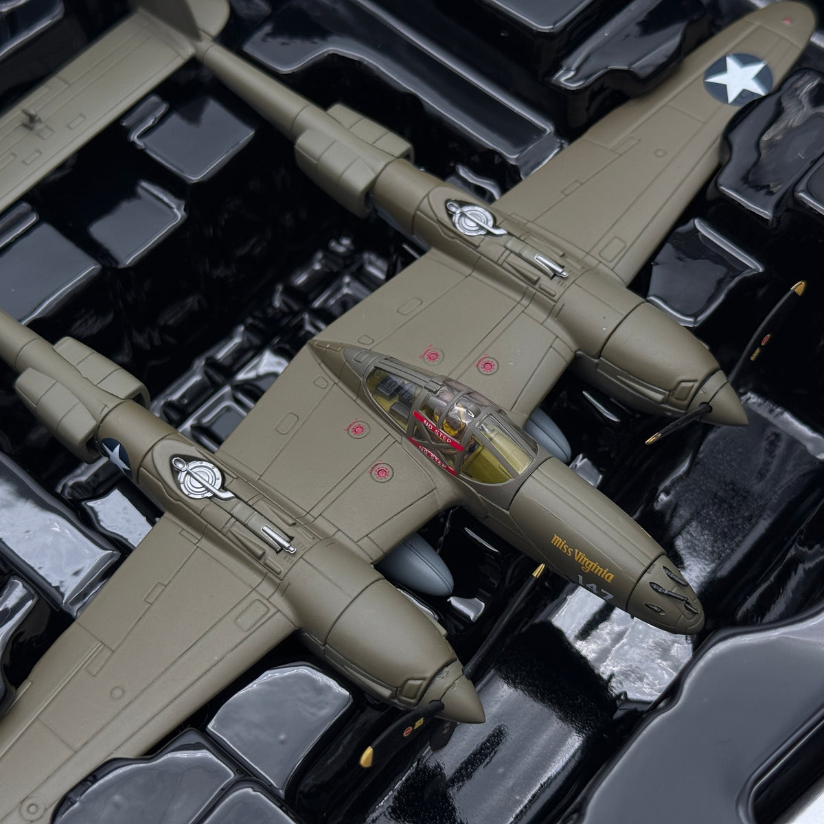 Corgi AA36615 1:72 P-38G Lightning Miss Virginia Operation Vengeance 1943 USAAF