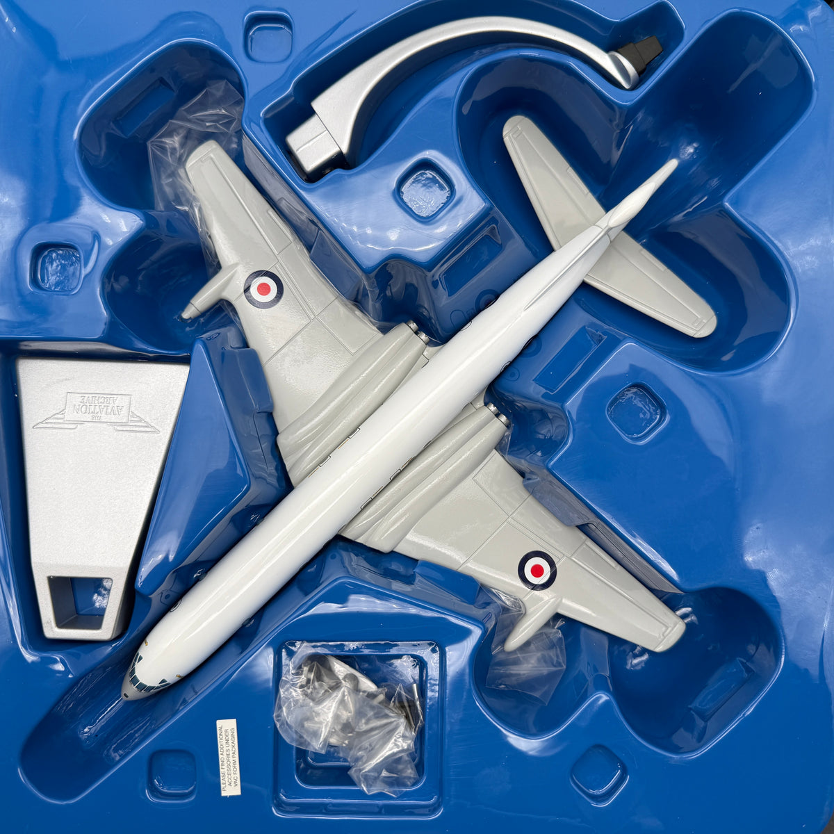 Corgi AA35602 1:144 Hawker Siddeley Nimrod MR.1 XV254 RAF Kinloss Scotland 1977