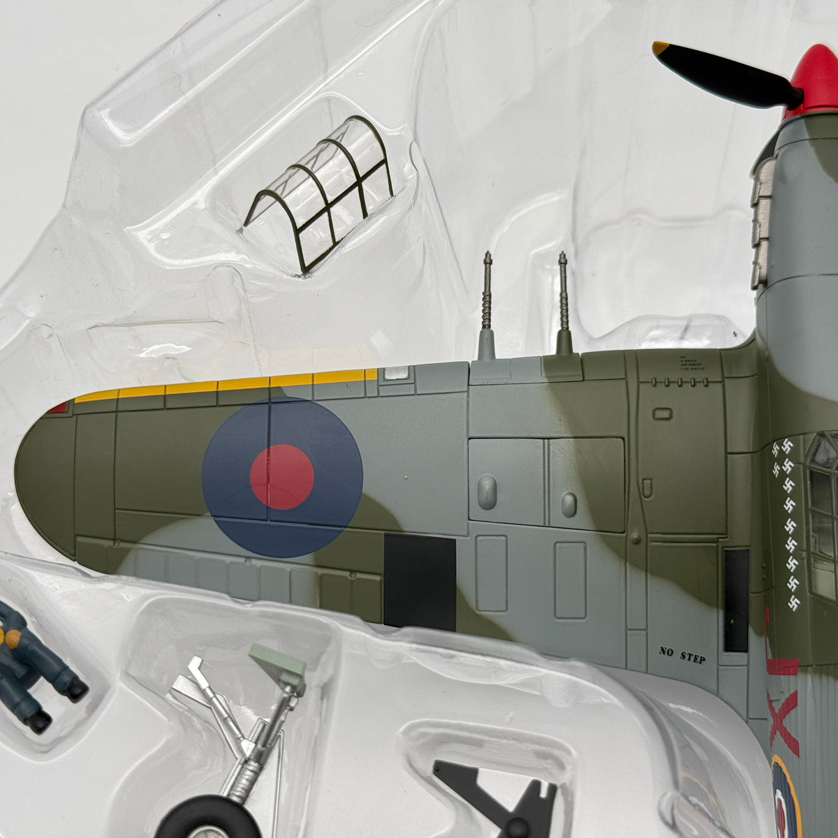 Hobby Master HA8652 1:48 Hawker Hurricane IIc PZ865 JX-E Night Reaper RAF BBMF
