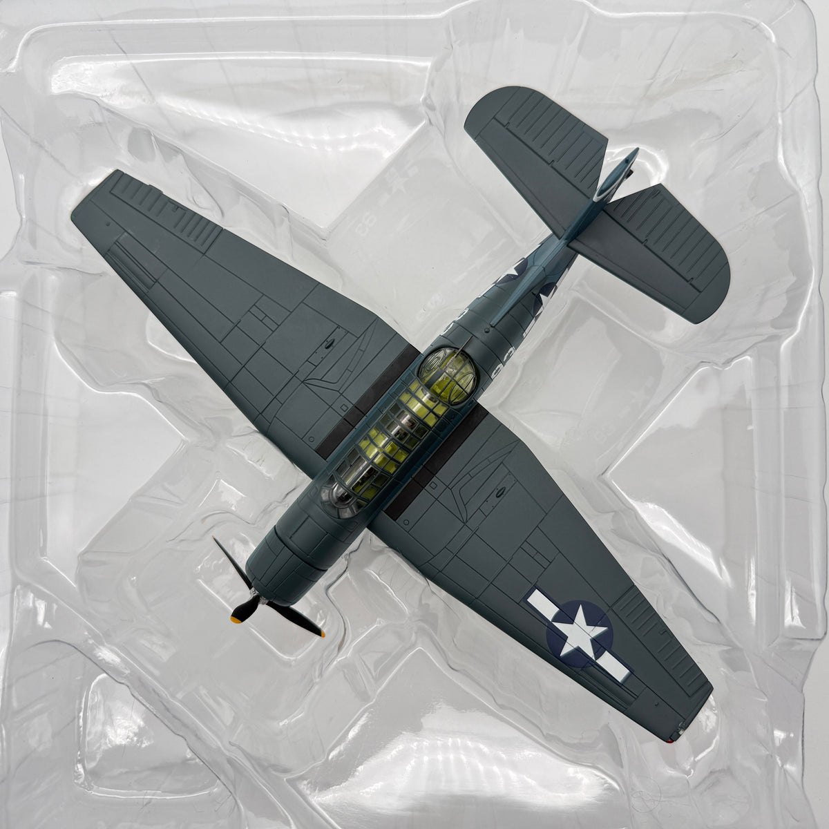 Hobby Master HA1222 1:72 TBF-1C Avenger White 93 VT-15 USS Essex 1944 *ISSUES*