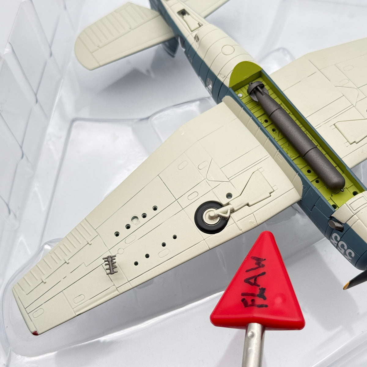 Hobby Master HA1222 1:72 TBF-1C Avenger White 93 VT-15 USS Essex 1944 *ISSUES*