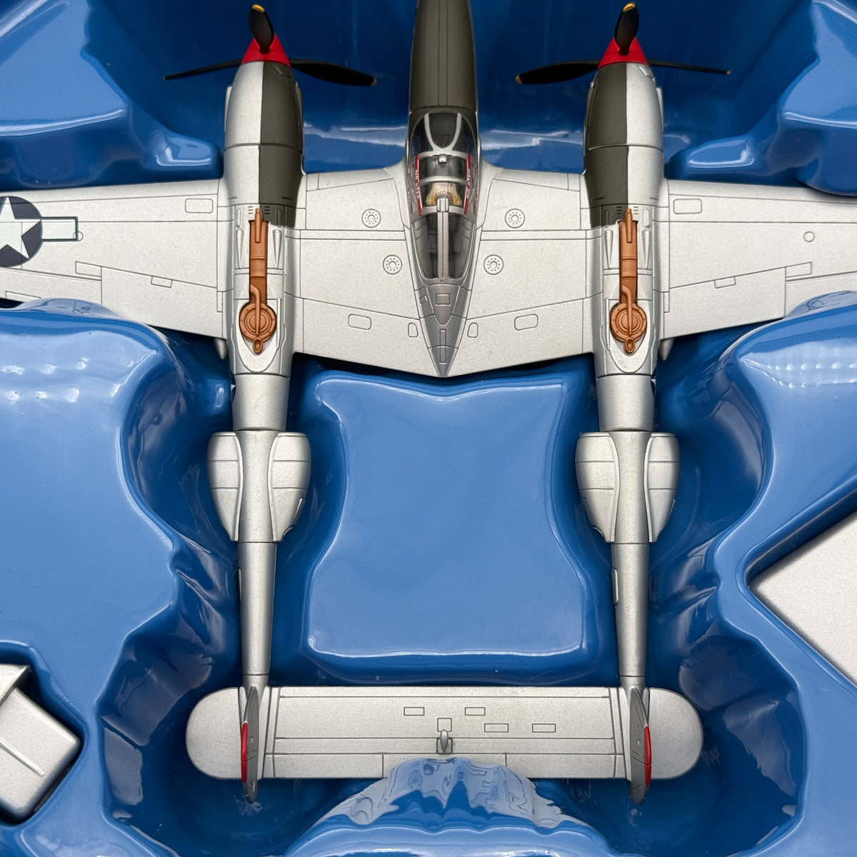 Corgi AA36601 1:72 Lockheed P-38J Lightning USAAF 49th FG 9th FS 42-103993 Marge Richard Bong New Guinea 1942