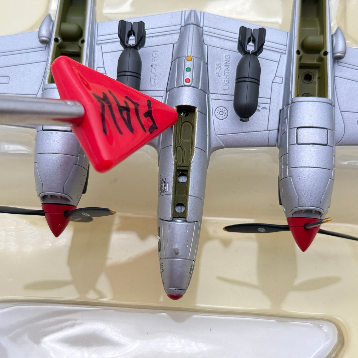 Corgi AA36601 1:72 Lockheed P-38J Lightning USAAF 49th FG 9th FS 42-103993 Marge Richard Bong New Guinea 1942