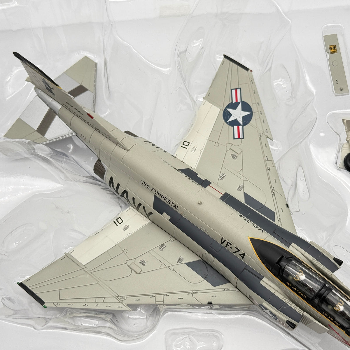 Hobby Master HA19008 1:72 F-4J Phantom II VF-74 Be-Devilers 20th Anniversary