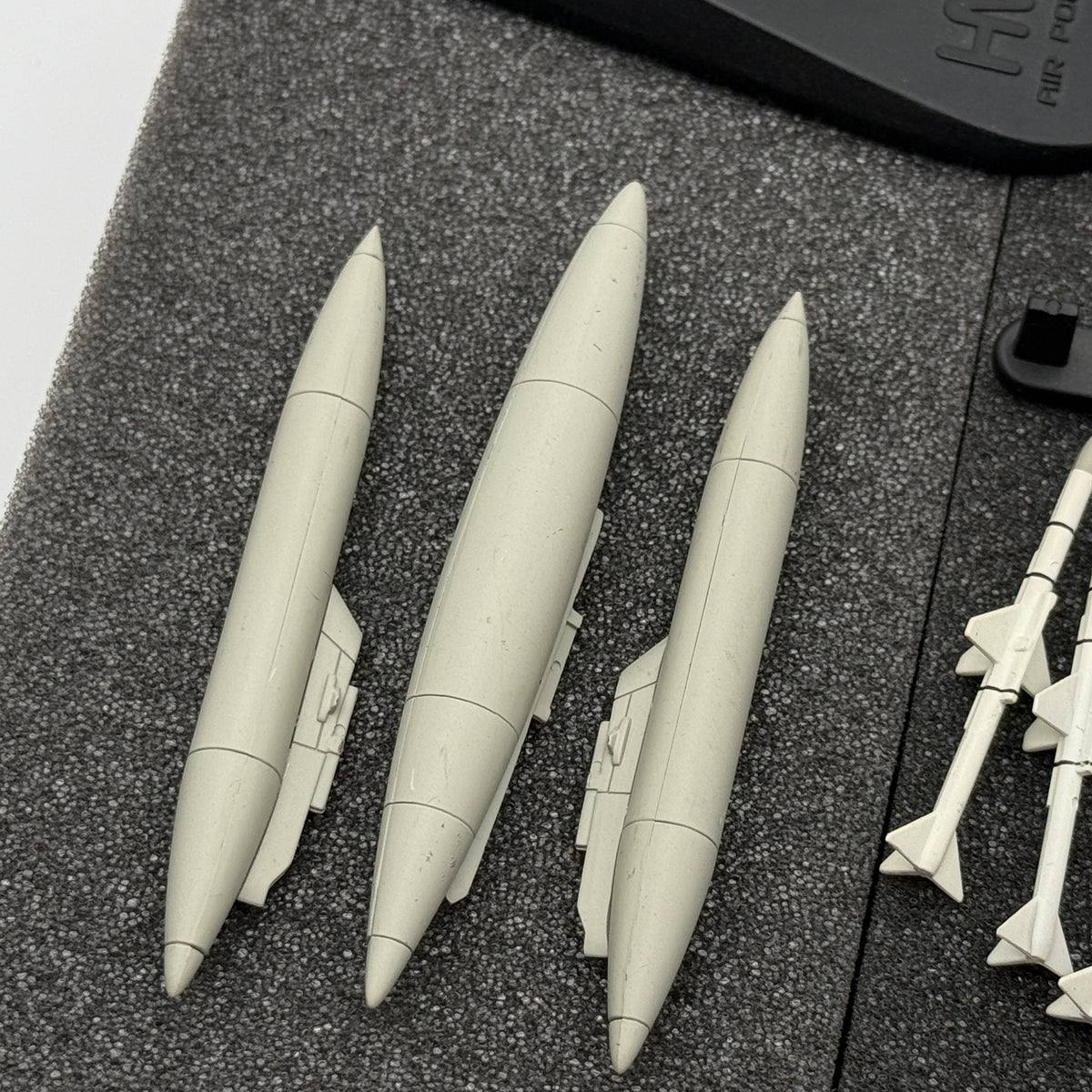 Hobby Master HA19008 1:72 F-4J Phantom II VF-74 Be-Devilers 20th Anniversary
