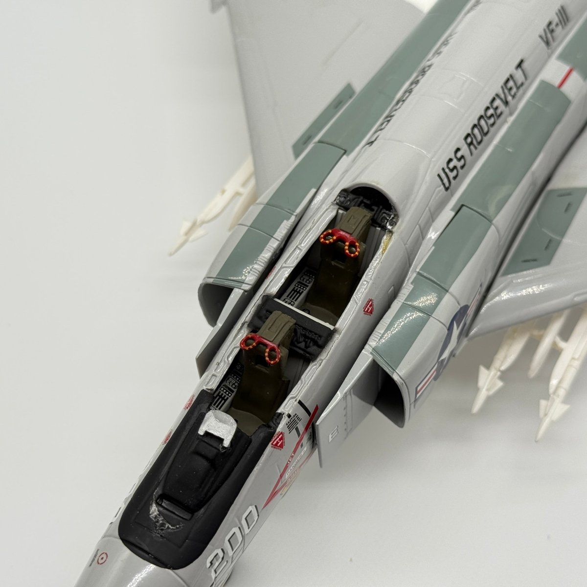 Armour Collection 8004 1:48 F - 4 Phantom U.S. Navy Sundowners VF - 111 - Franklin Mint