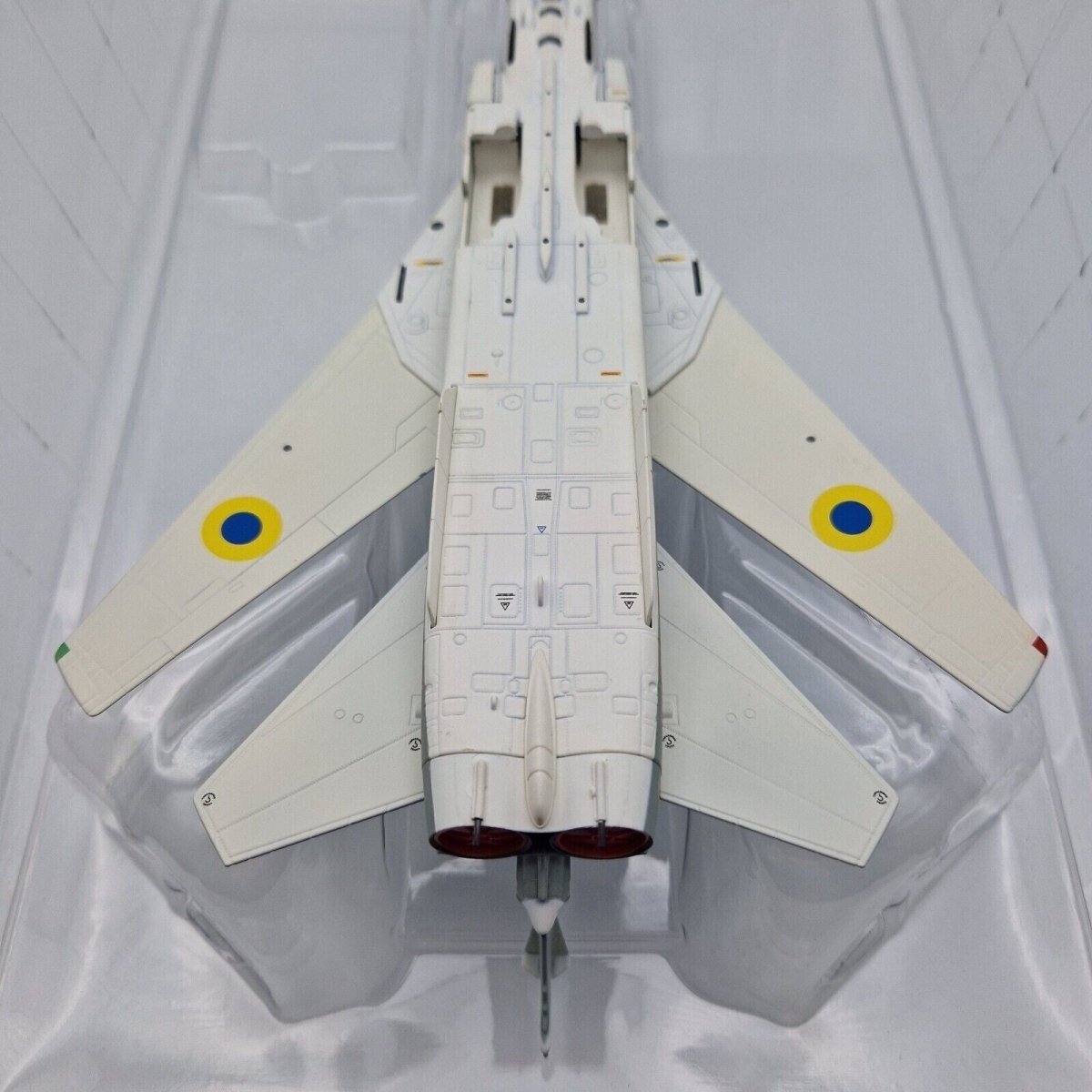 Calibre Wings 1:72 SU - 24MR “35 Yellow” Ukrainian AF CA722410 - Calibre Wings
