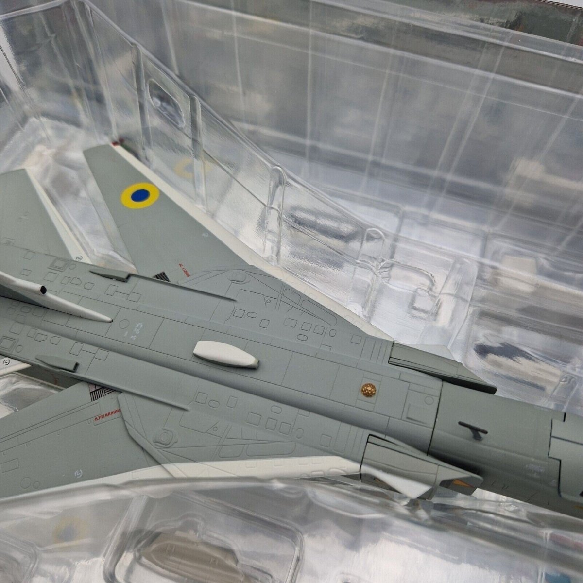 Calibre Wings 1:72 SU - 24MR “35 Yellow” Ukrainian AF CA722410 - Calibre Wings