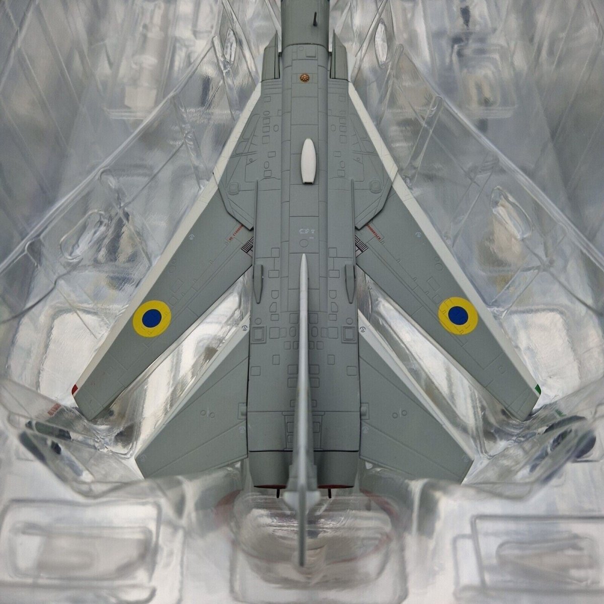 Calibre Wings 1:72 SU - 24MR “35 Yellow” Ukrainian AF CA722410 - Calibre Wings
