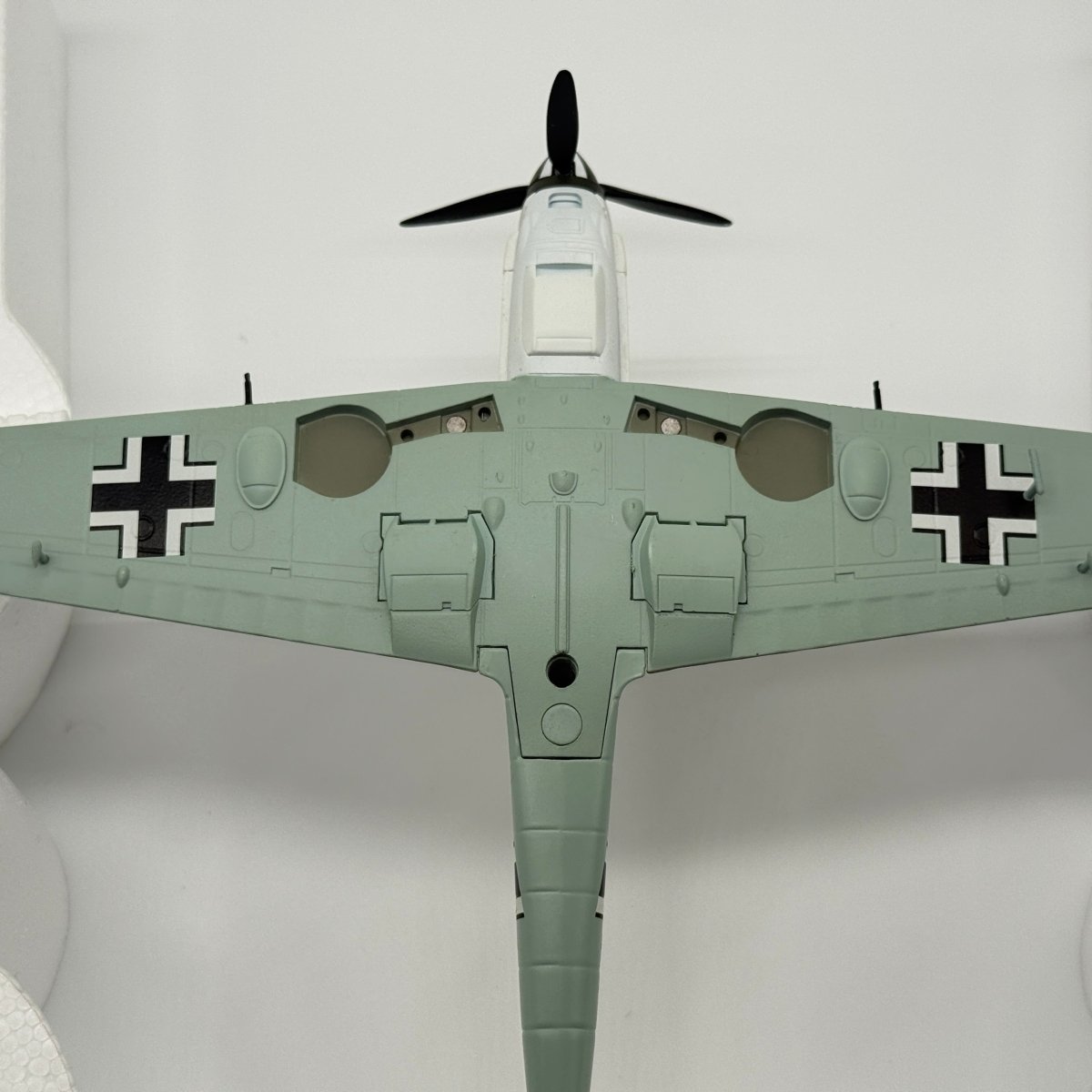 Carousel 1 7103 1:48 Messerschmitt Bf 109E Franz von Werra JG 3 - Carousel 1