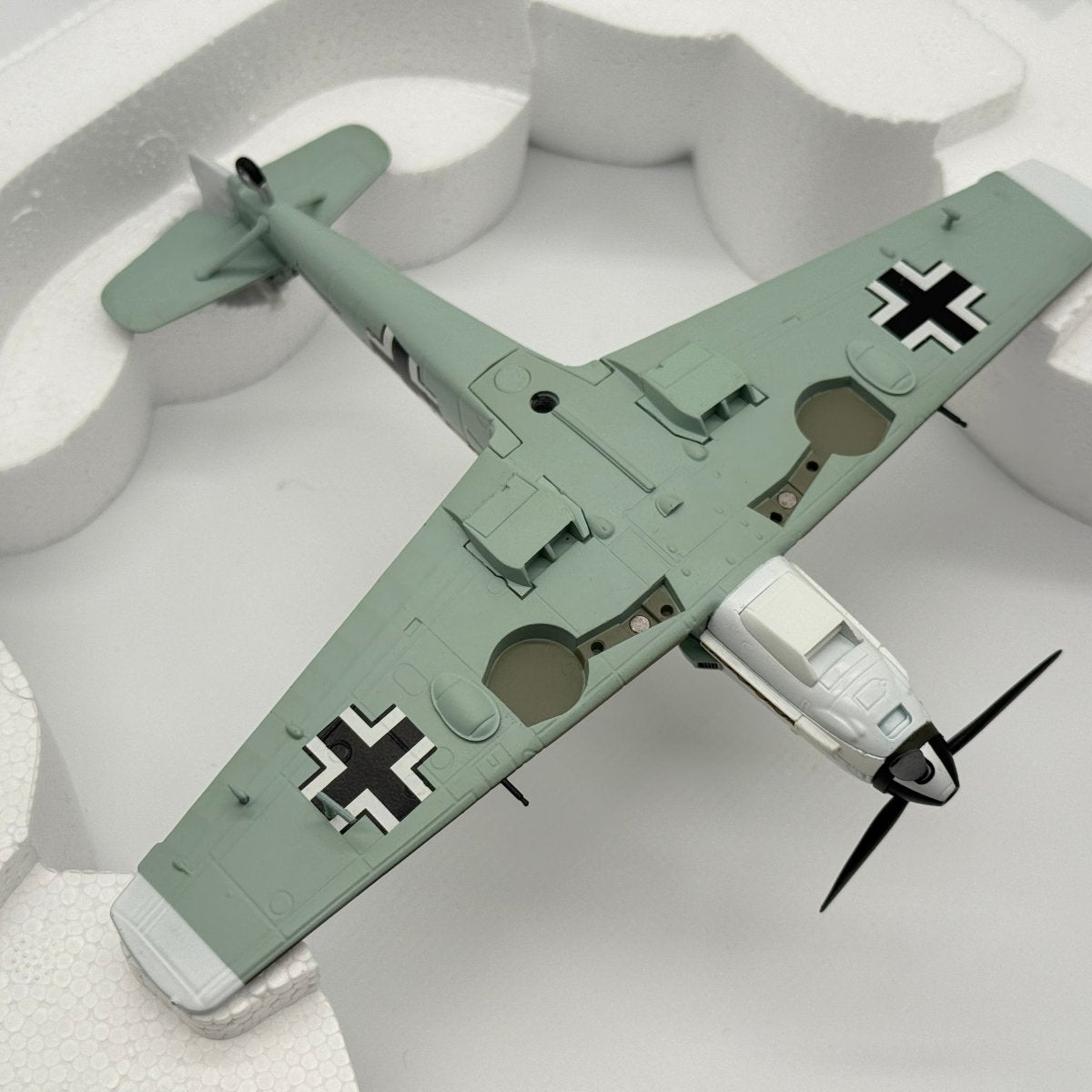 Carousel 1 7103 1:48 Messerschmitt Bf 109E Franz von Werra JG 3 - Carousel 1