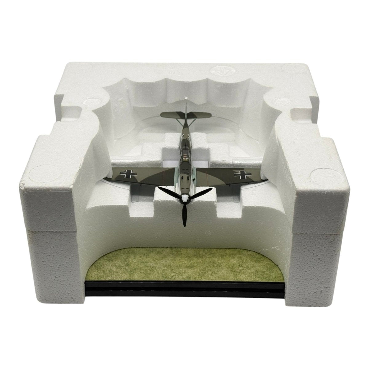 Carousel 1 7103 1:48 Messerschmitt Bf 109E Franz von Werra JG 3 - Carousel 1