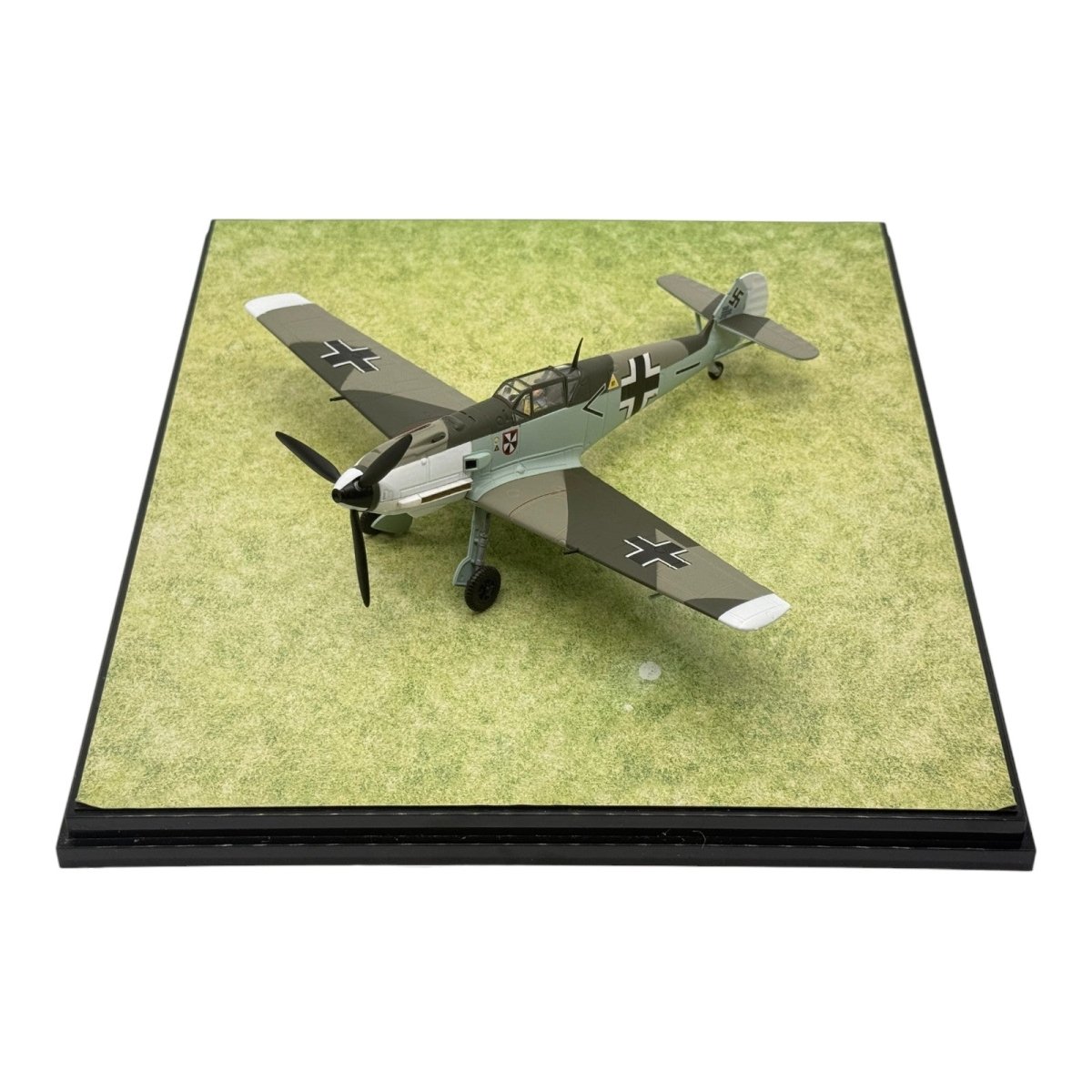 Carousel 1 7103 1:48 Messerschmitt Bf 109E Franz von Werra JG 3 - Carousel 1