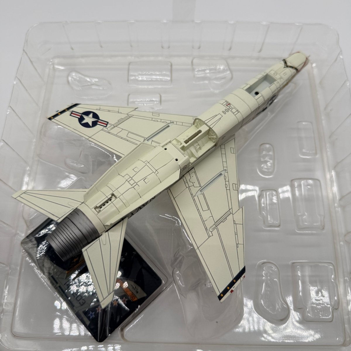 Century Wings 601499 1:72 Vought F - 8E Crusader VF - 162 USS Oriskany 1966 - Century Wings