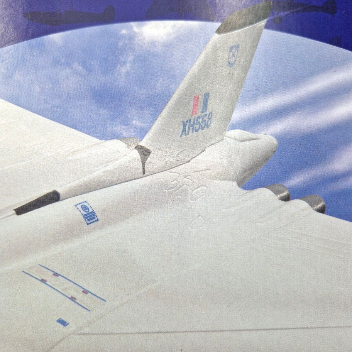Corgi Aviation Archive 1:144 Avro Vulcan B.2 XH558 230 OCU RAF Waddington 1960 AA31208 - Corgi