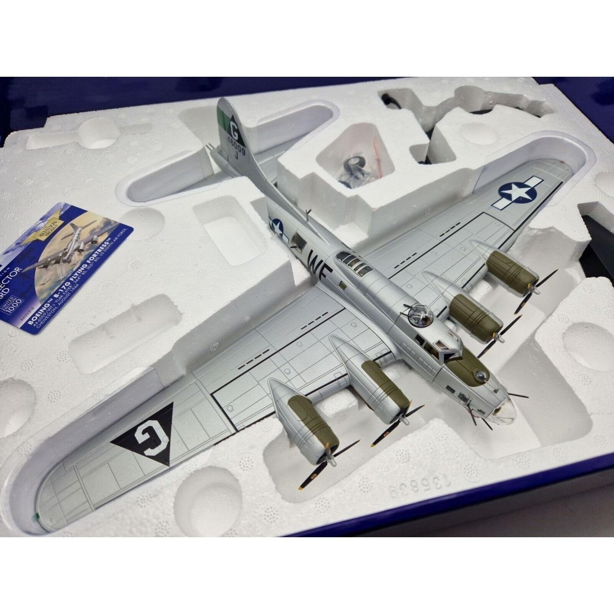 Corgi Aviation Archive 1:72 Boeing B - 17G Flying Fortress Flak Eater Limited Edition AA33318 - Corgi