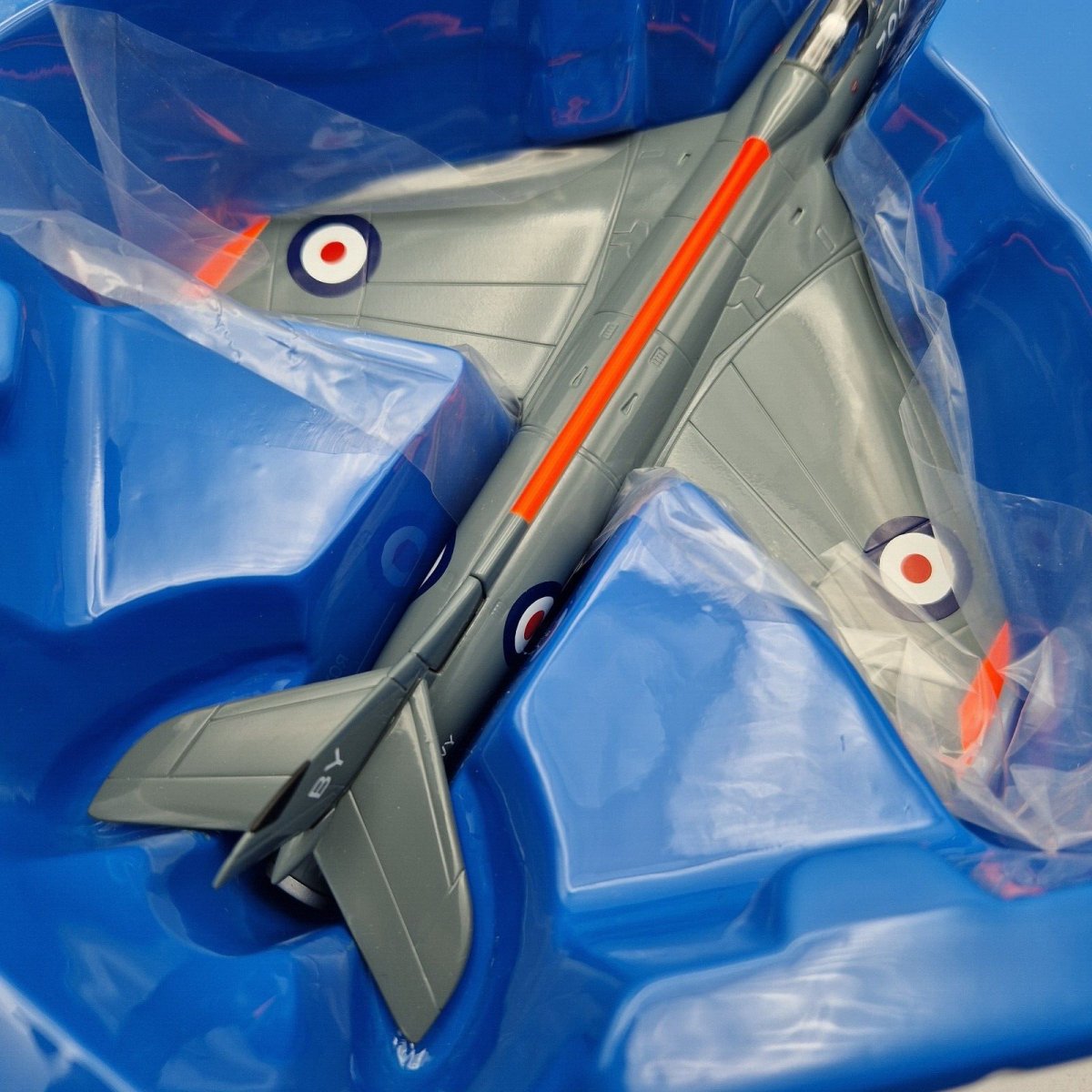 Corgi Aviation Archive 1:72 Hawker Hunter GA.11 No 738 Sqn 'Rough Diamonds' AA32705 - Corgi