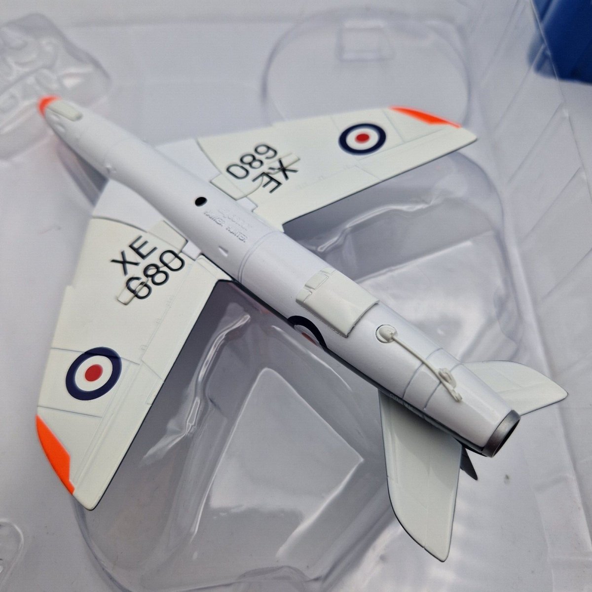 Corgi Aviation Archive 1:72 Hawker Hunter GA.11 No 738 Sqn 'Rough Diamonds' AA32705 - Corgi