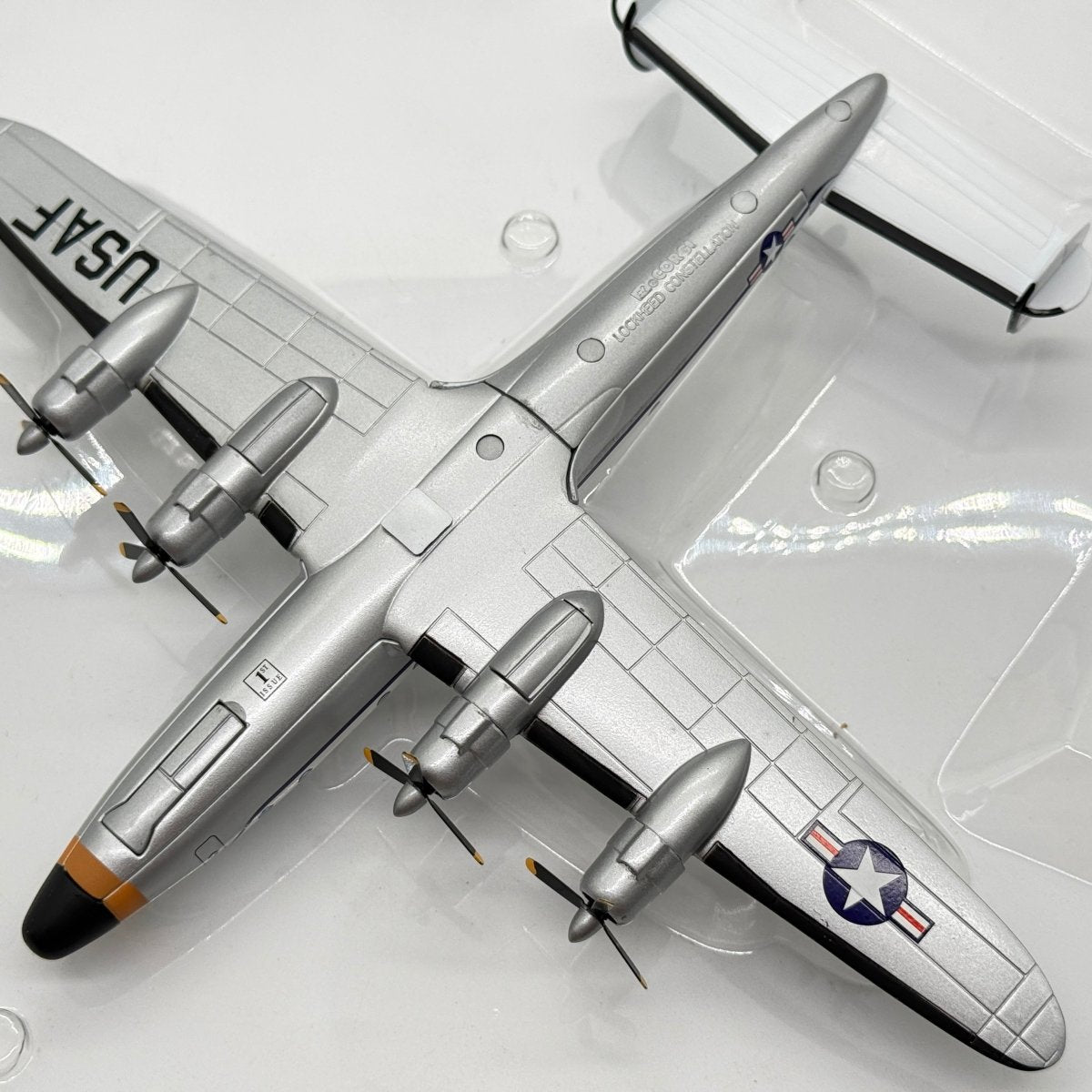 Corgi 47506 1:144 Lockheed VC-121B Constellation USAF 0-80608 Dewdrop - Corgi