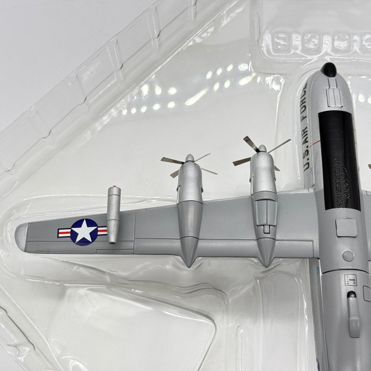 Corgi 48102 1:144 Boeing KC-97L Stratotanker Illinois ANG 0-20900 City of Chicago - Corgi