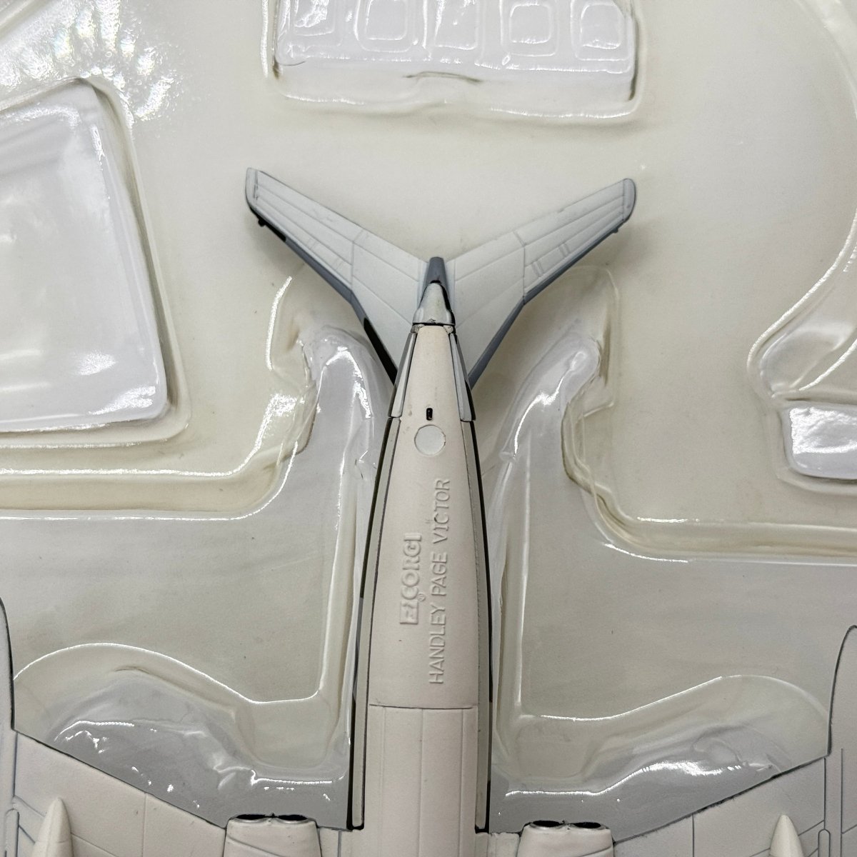 Corgi 48703 1:144 Handley Page Victor SR.2 RAF No.543 Sqn XL161 RAF Wyton - Corgi