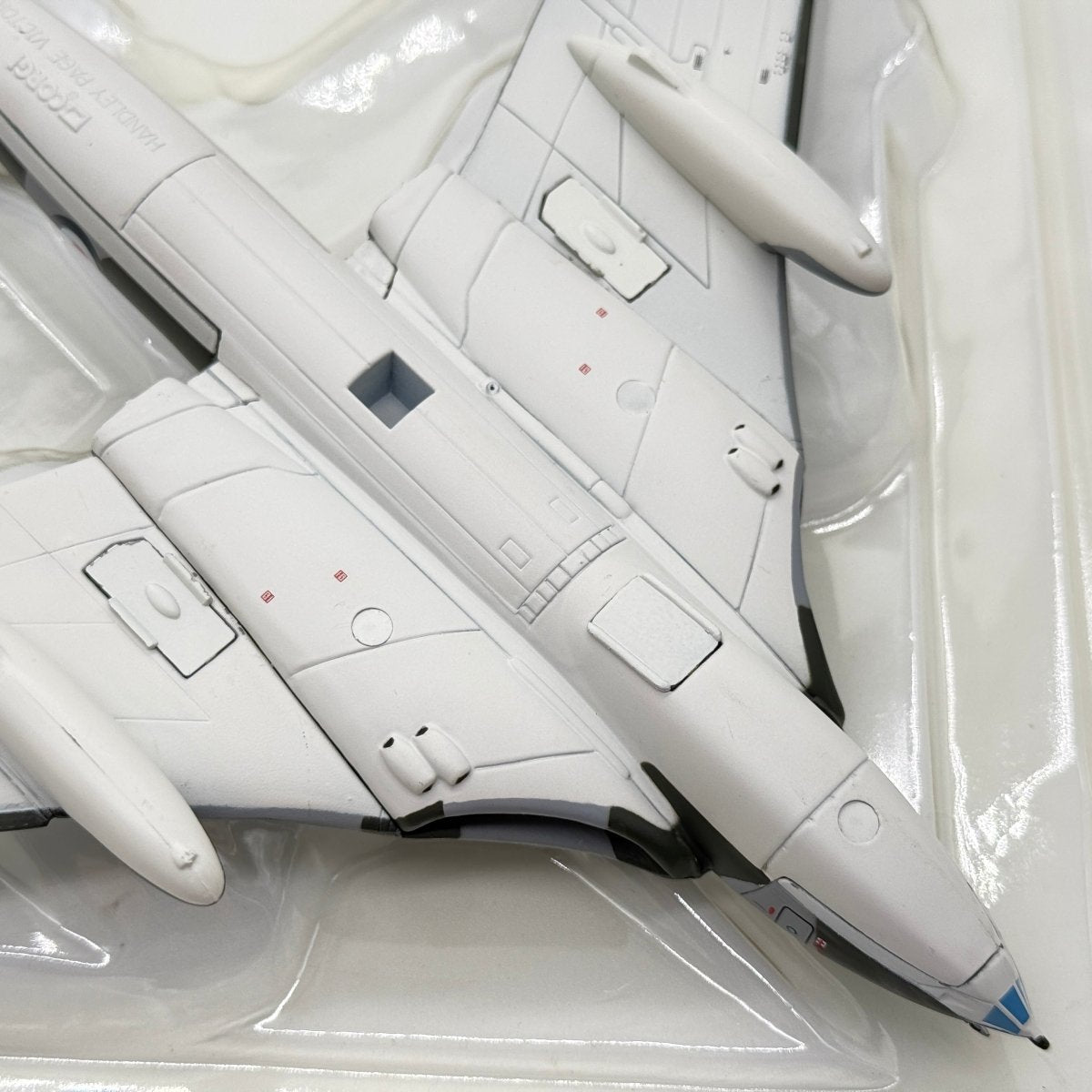 Corgi 48703 1:144 Handley Page Victor SR.2 RAF No.543 Sqn XL161 RAF Wyton - Corgi